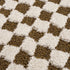 Alfombra de cuadros blancos y marrones Leryn