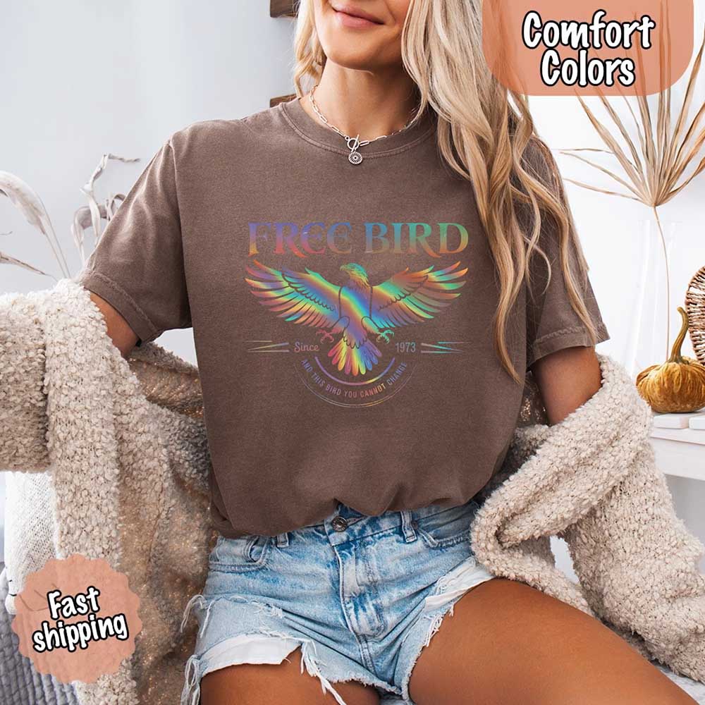 Free Bird Women’s Comfort Colors Tee – Vintage Rock Band T-Shirt with Retro Music Vibes