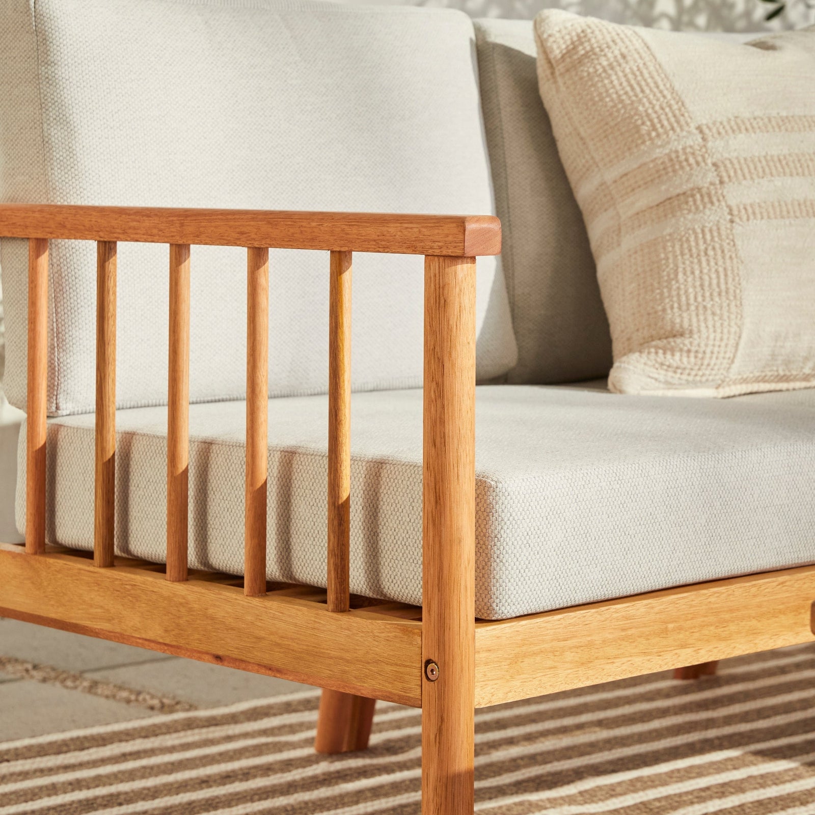 Mesa de centro y seccional para exteriores de madera maciza con husillo de 6 piezas Circa Modern