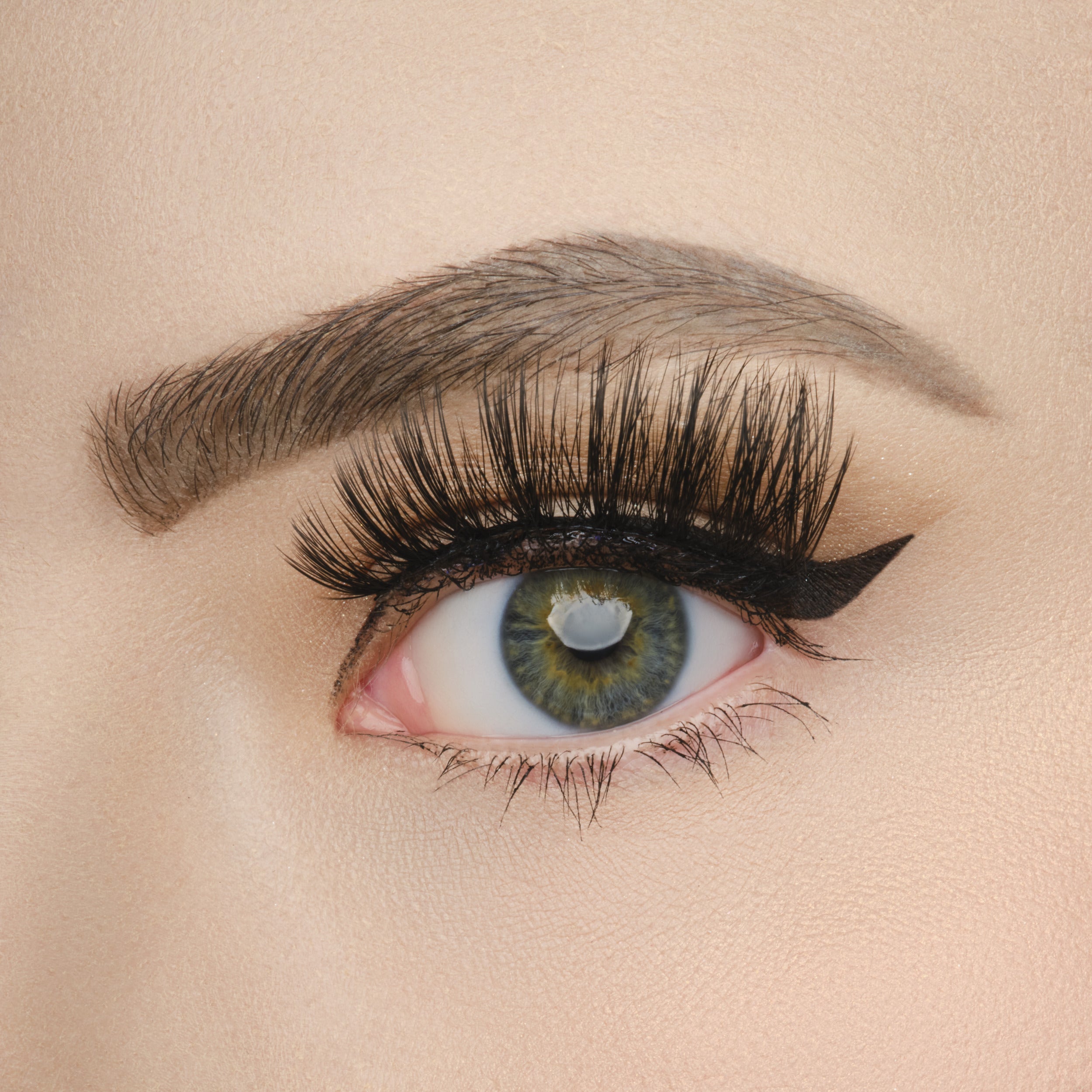 Glow False Eyelash