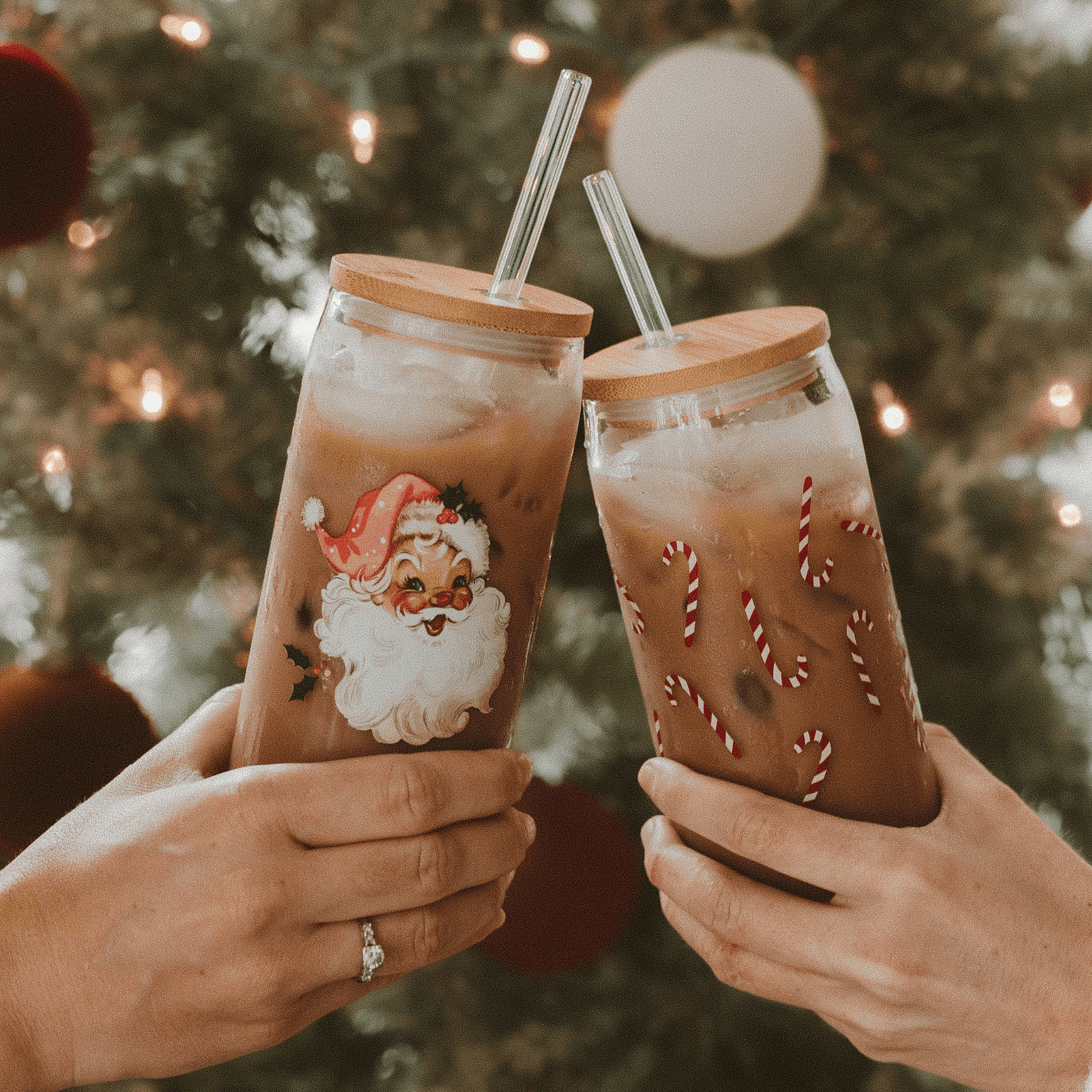 Lata de Papá Noel vintage de vidrio - 17 oz
