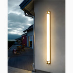 Lámpara de pared LED larga impermeable para exteriores, color negro y dorado, para jardín, villa y porche