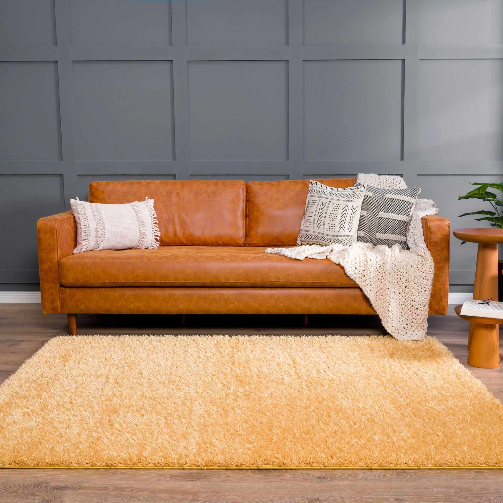 Alfombra de pelo largo Faina Solid Gold lavable