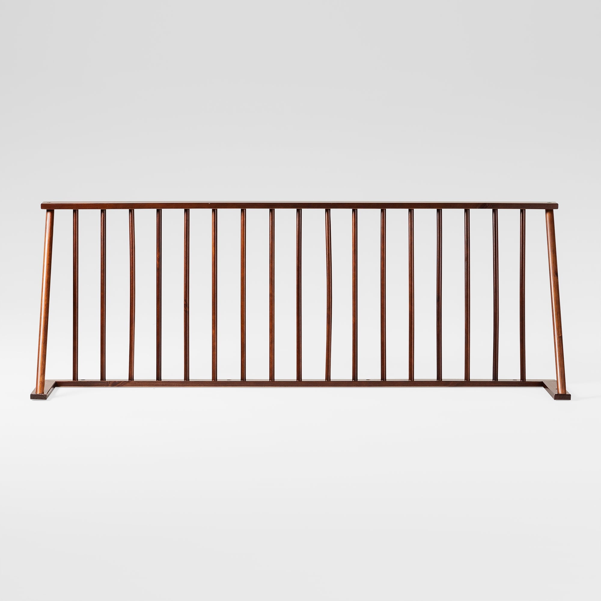Cama King con husillos Walker Edison SOLO CABECERA