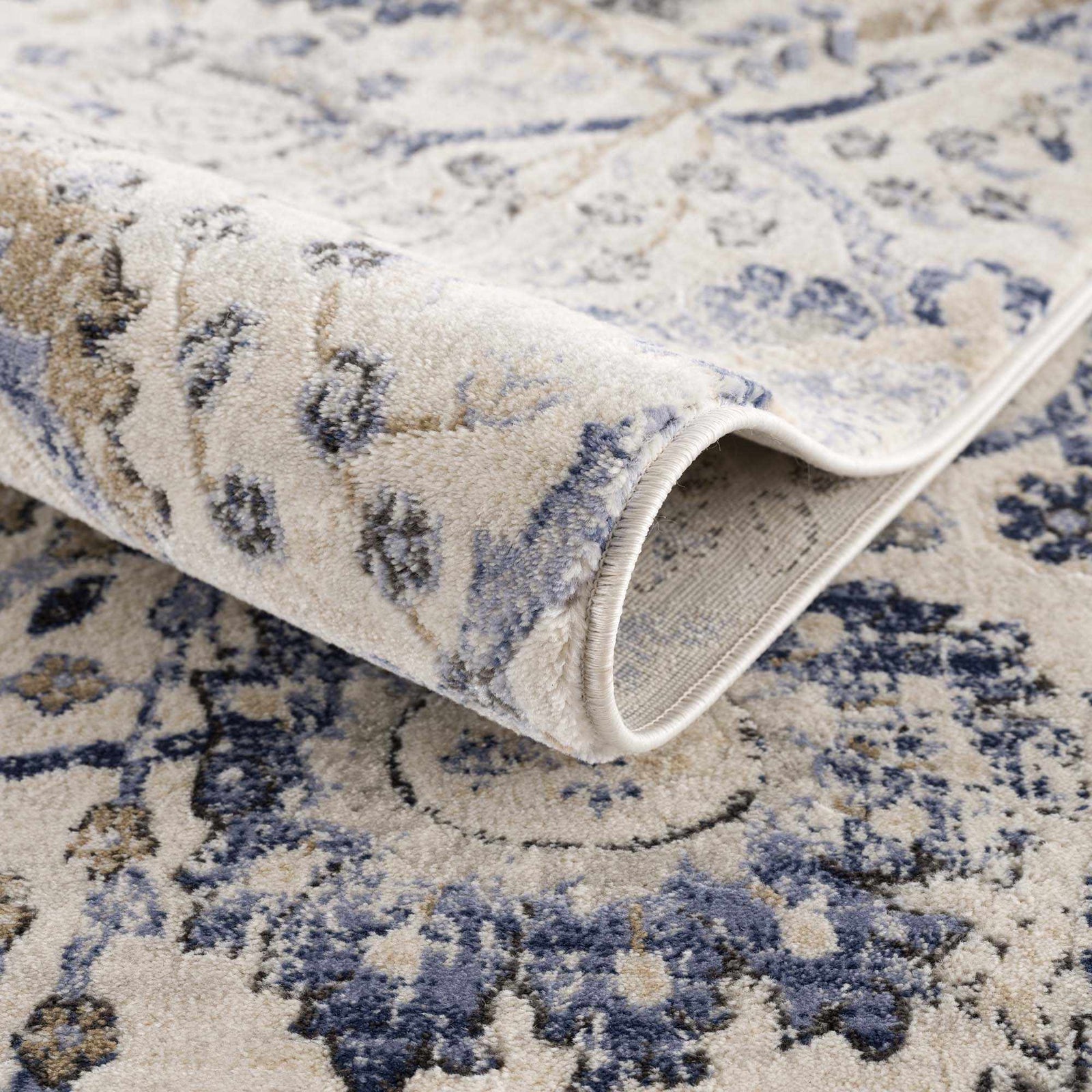 Alfombra Oushak azul y beige georgiana