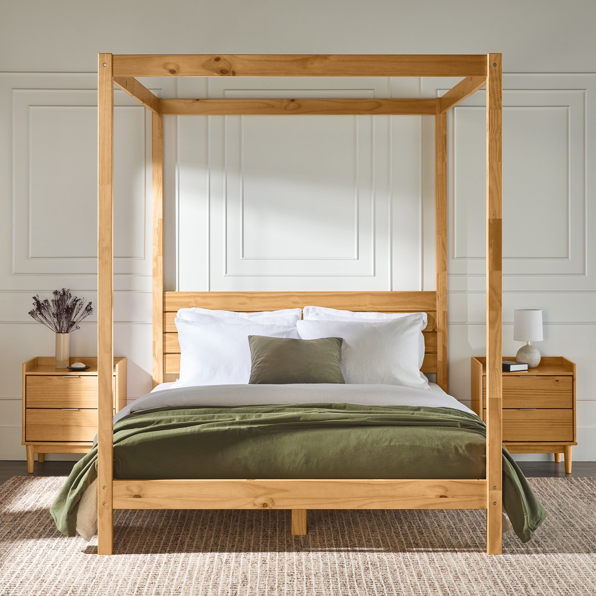 Colección de armazones de cama con dosel de madera maciza de Isla