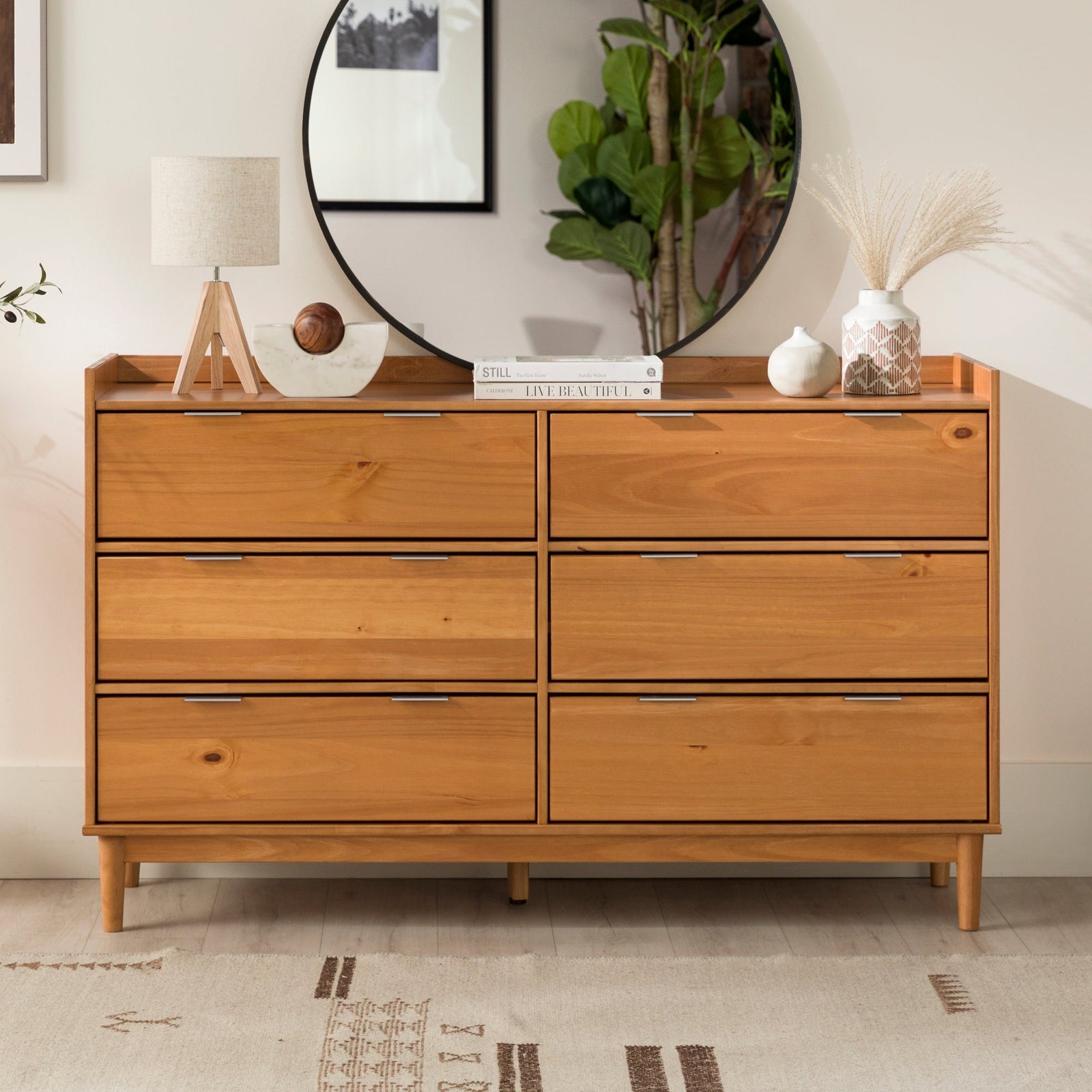 Cómoda moderna de madera de mediados de siglo de Lee