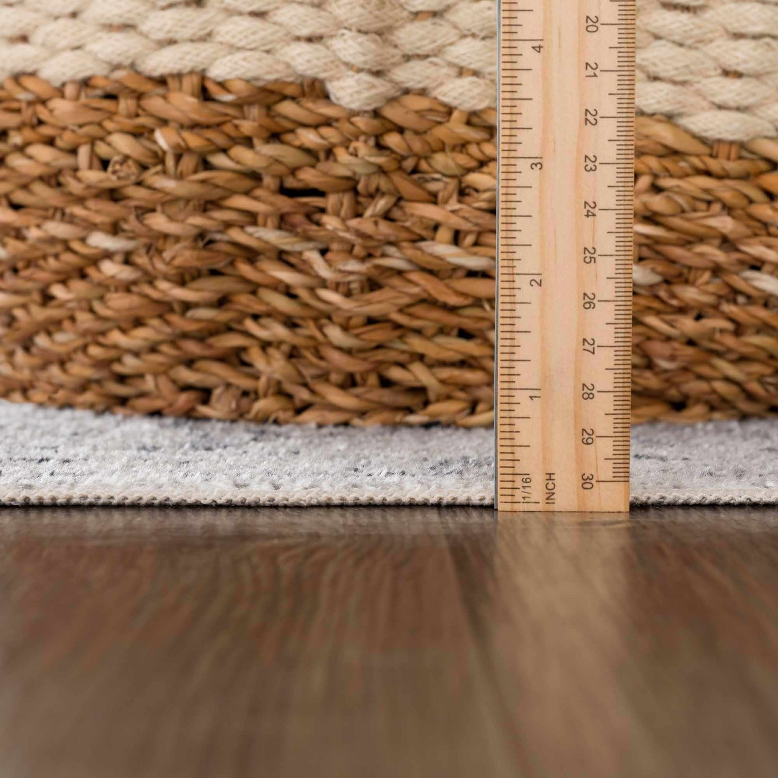 Alfombra lavable de pelo plano Akram Antrasit