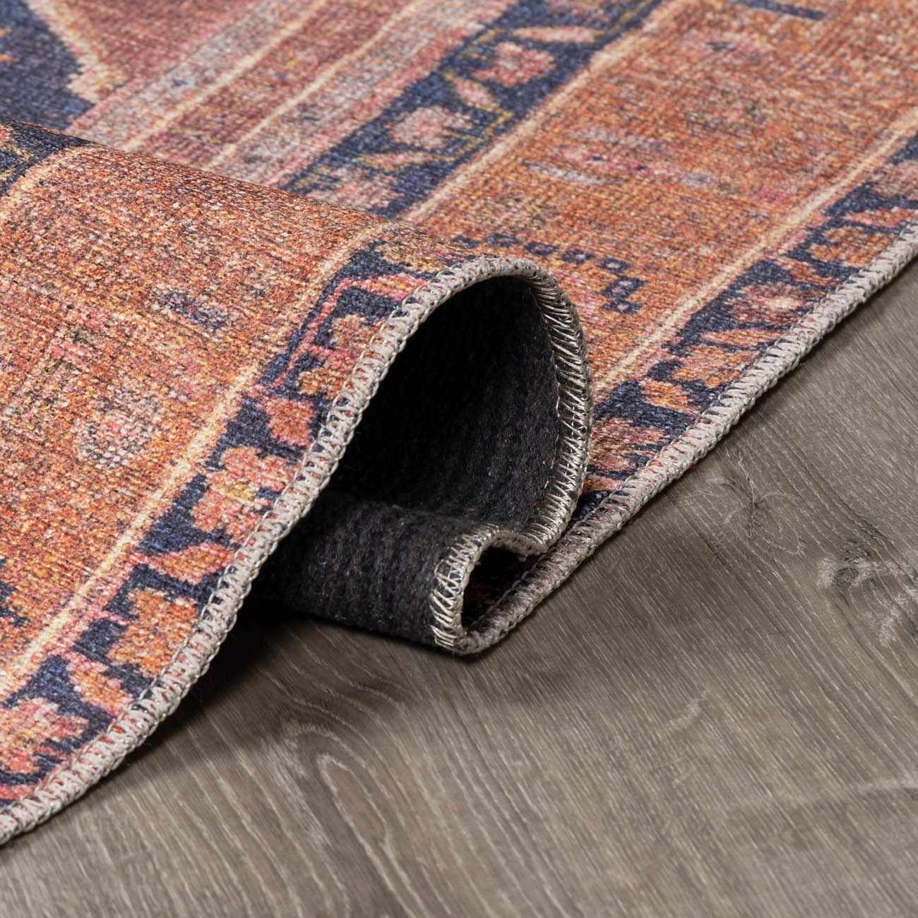 Alfombra lavable de pelo plano vintage Malamote