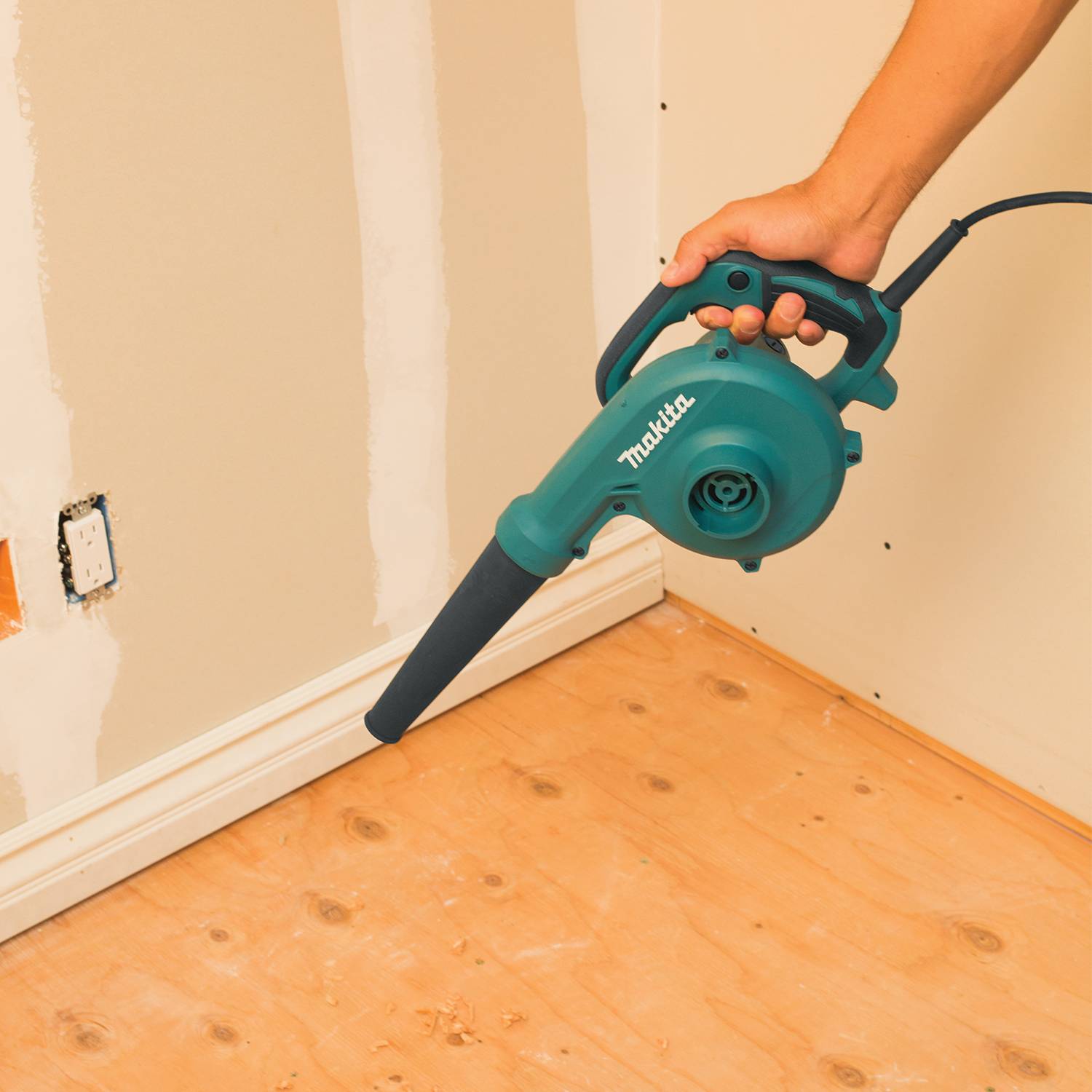 Soplador eléctrico Makita UB1103