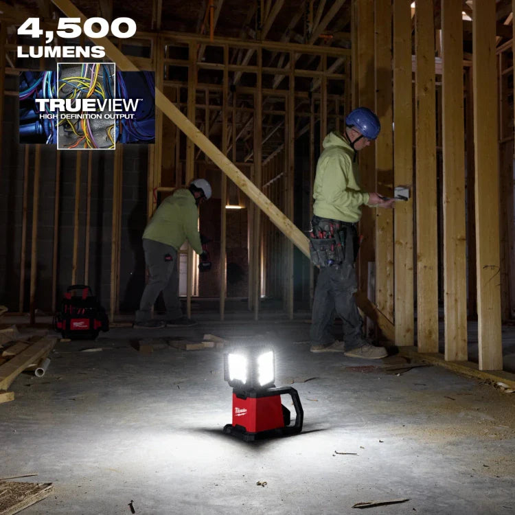 Milwaukee 2368-20 M18 Rover - Foco de área y reflector de triple panel de doble potencia