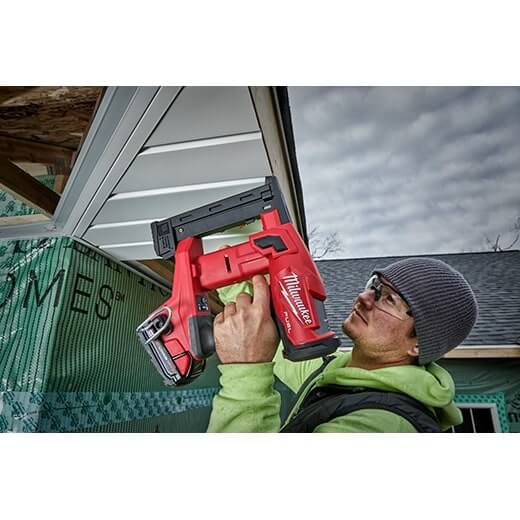 Grapadora Milwaukee 2749-20 M18 FUEL™ calibre 18 de corona estrecha de 1/4