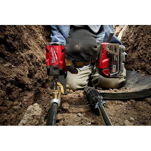 Llave de impacto compacta Milwaukee 2855P-20 M18 FUEL™ de 1/2