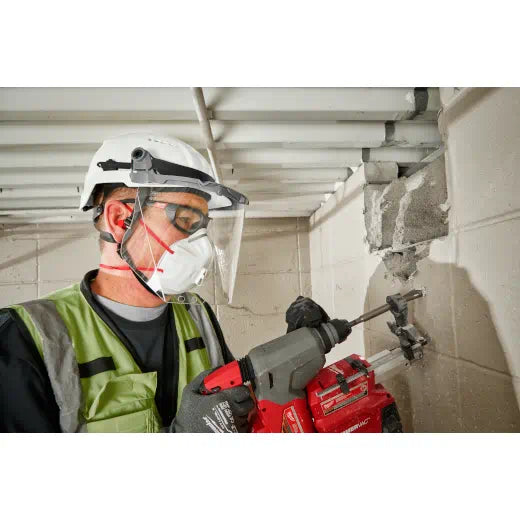 Casco de seguridad Milwaukee con ala frontal, clase C, ventilado (EE. UU.)