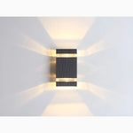 Lámpara de pared LED impermeable de aluminio para exteriores, moderna, de color negro, para villa