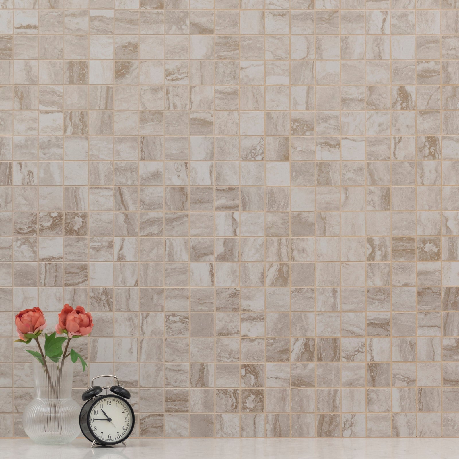 Mosaico Bernini Camo de porcelana mate de 30 x 30 cm con montaje en malla - Colección MSI
