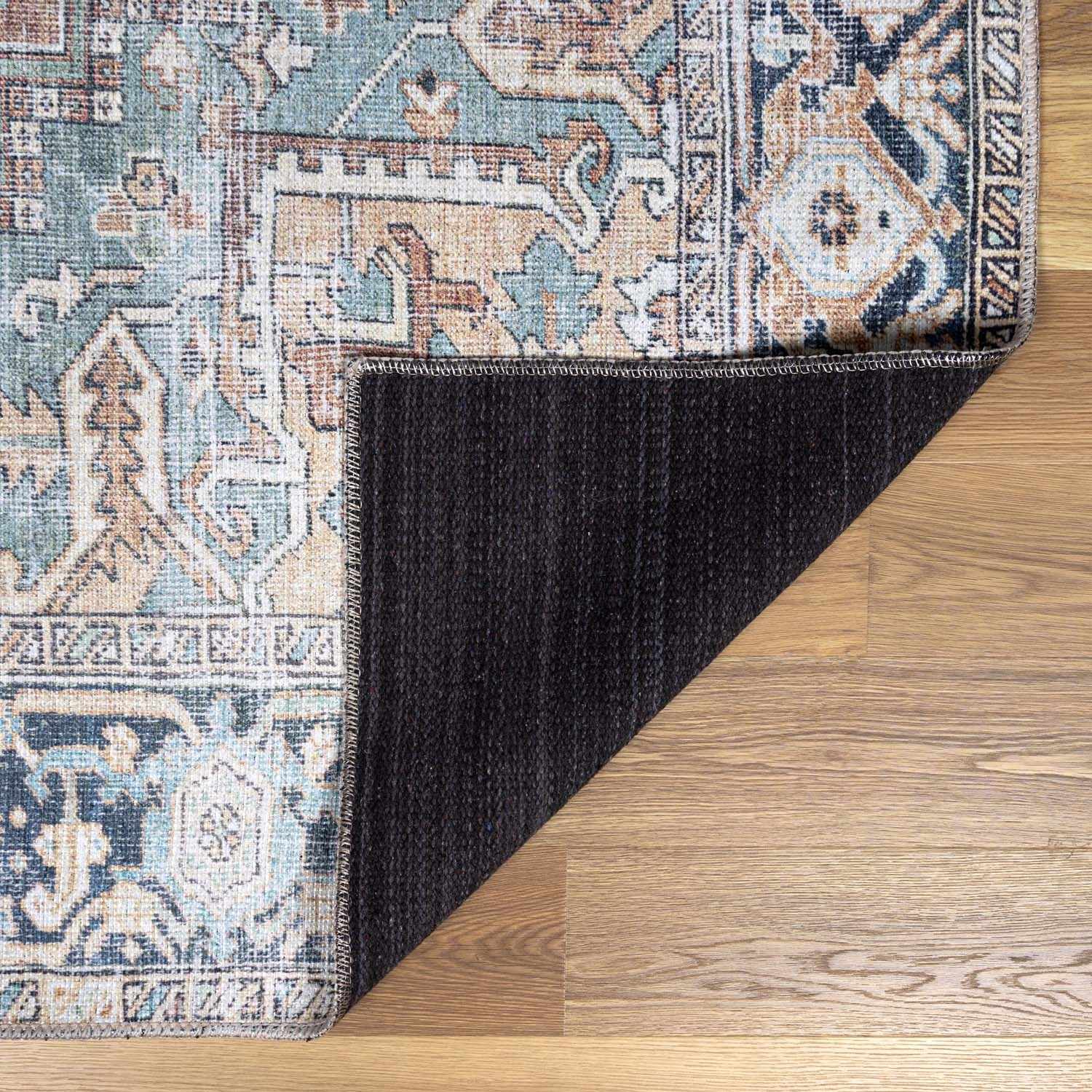 Alfombra lavable vintage Nisa de color verde