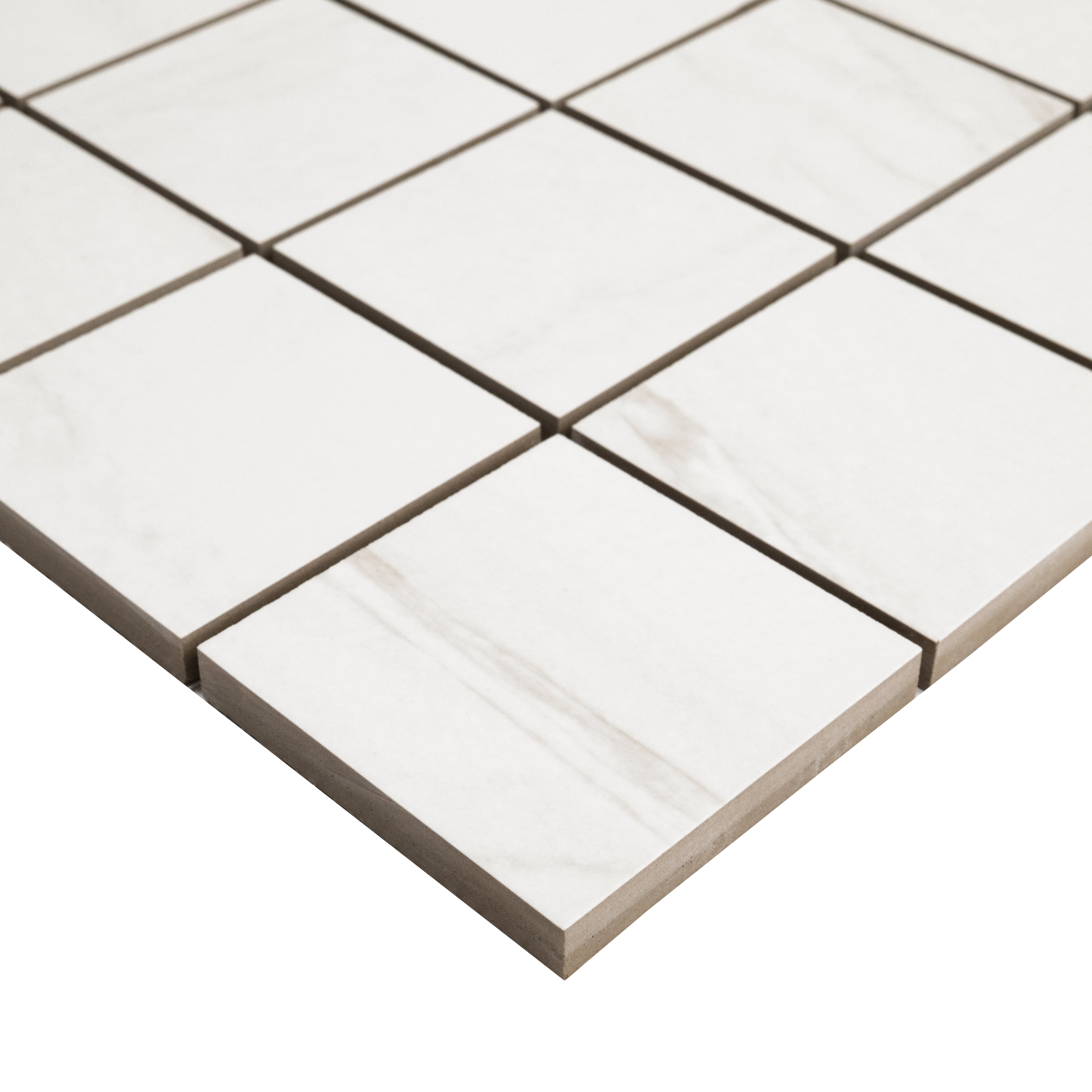 Azulejo de mosaico de porcelana mate Kaya Zermatta Blanca de 30 x 30 cm para piso y pared - Colección MSI
