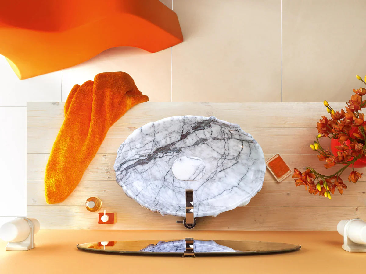 Lavabo sobre lavabo de baño de mármol pulido de diseñador de Nueva York