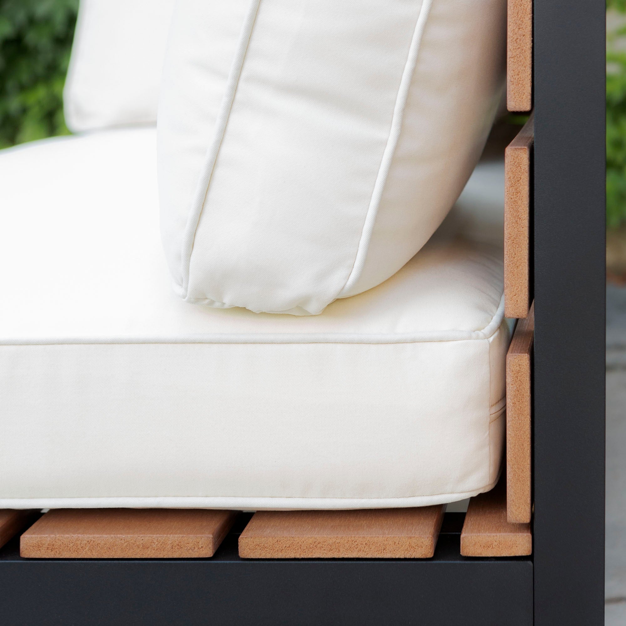 Juego de muebles de exterior para patio Jane de 4 piezas con cojines