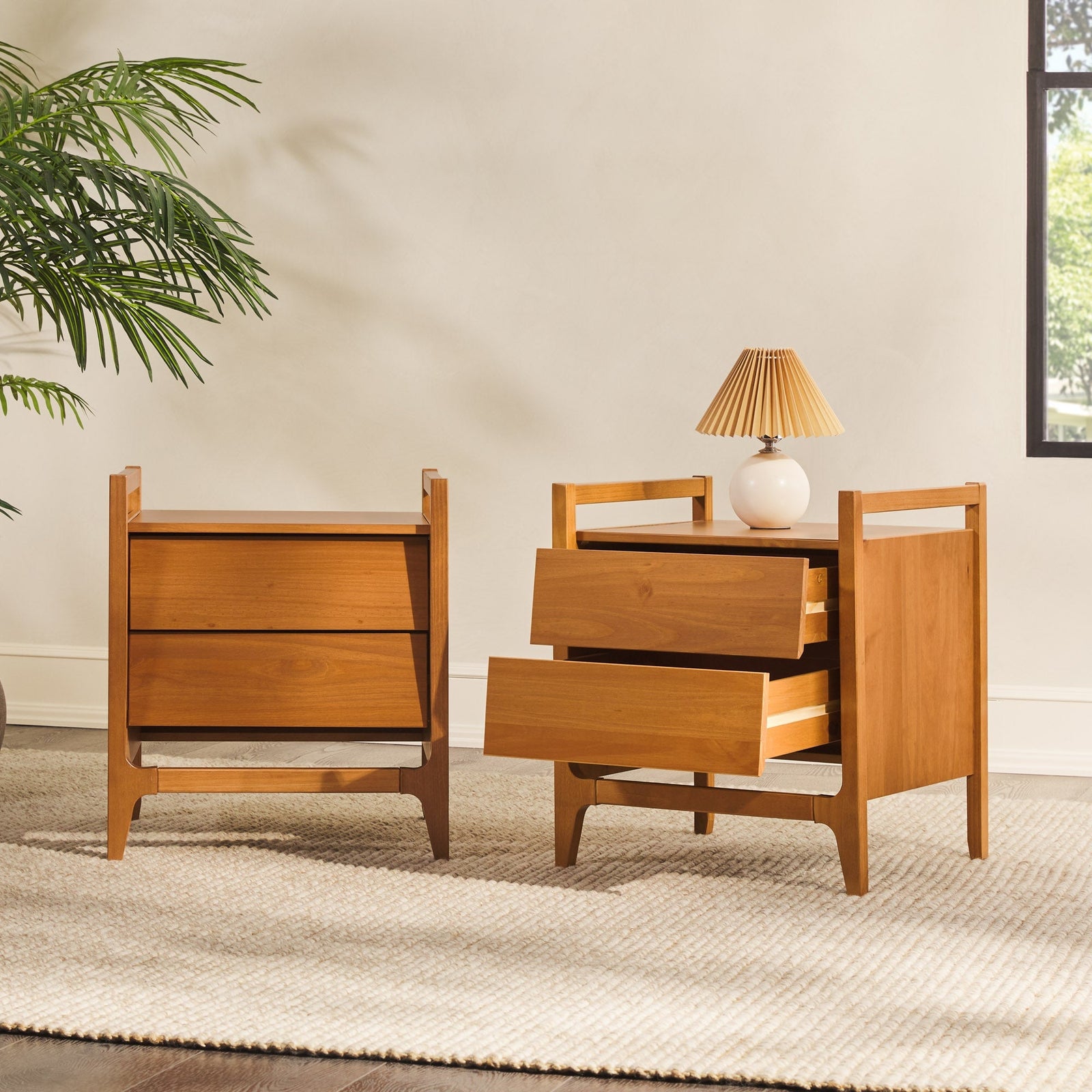 Mesita de noche de madera con dos cajones de estilo moderno de mediados de siglo de Oswald