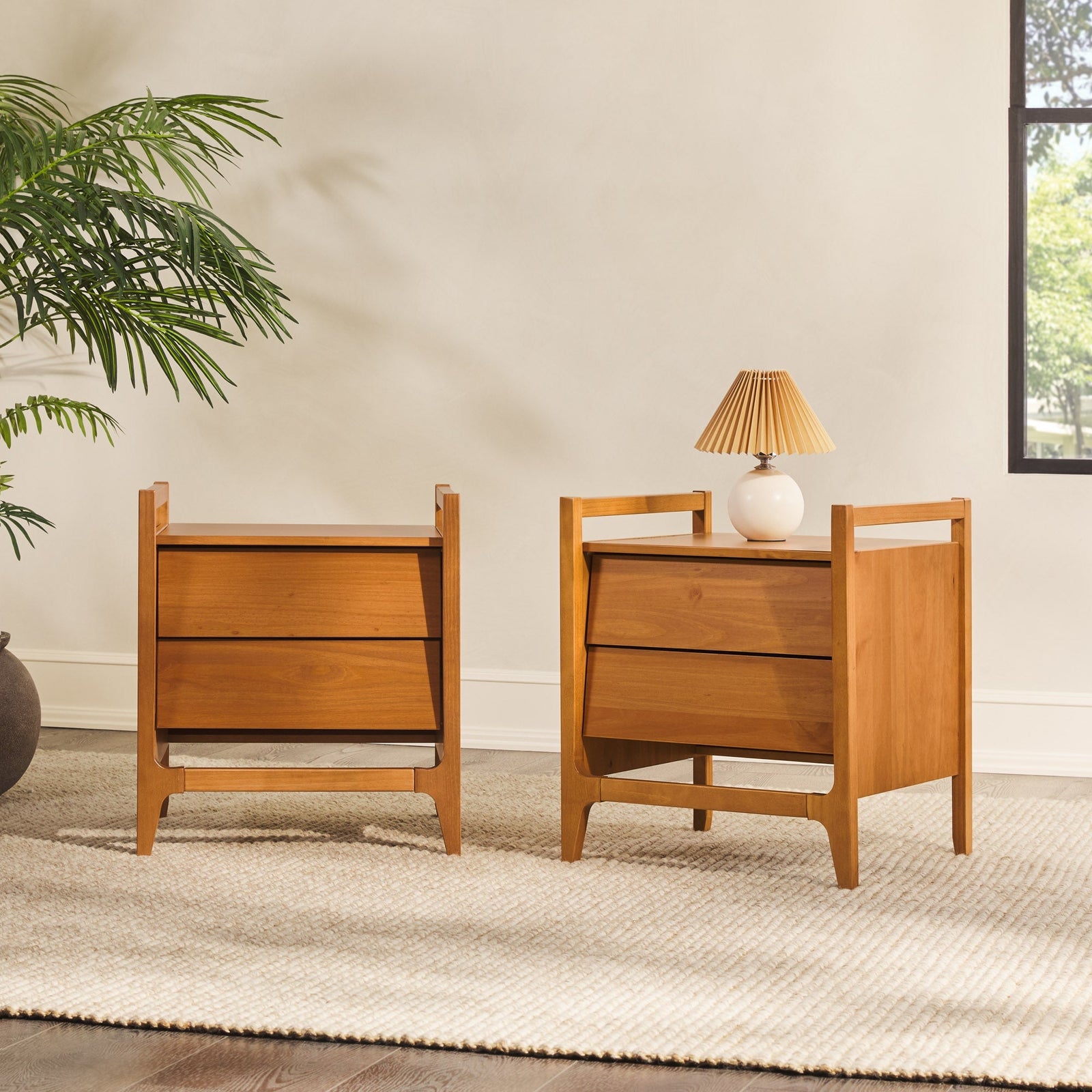 Mesita de noche de madera con dos cajones de estilo moderno de mediados de siglo de Oswald