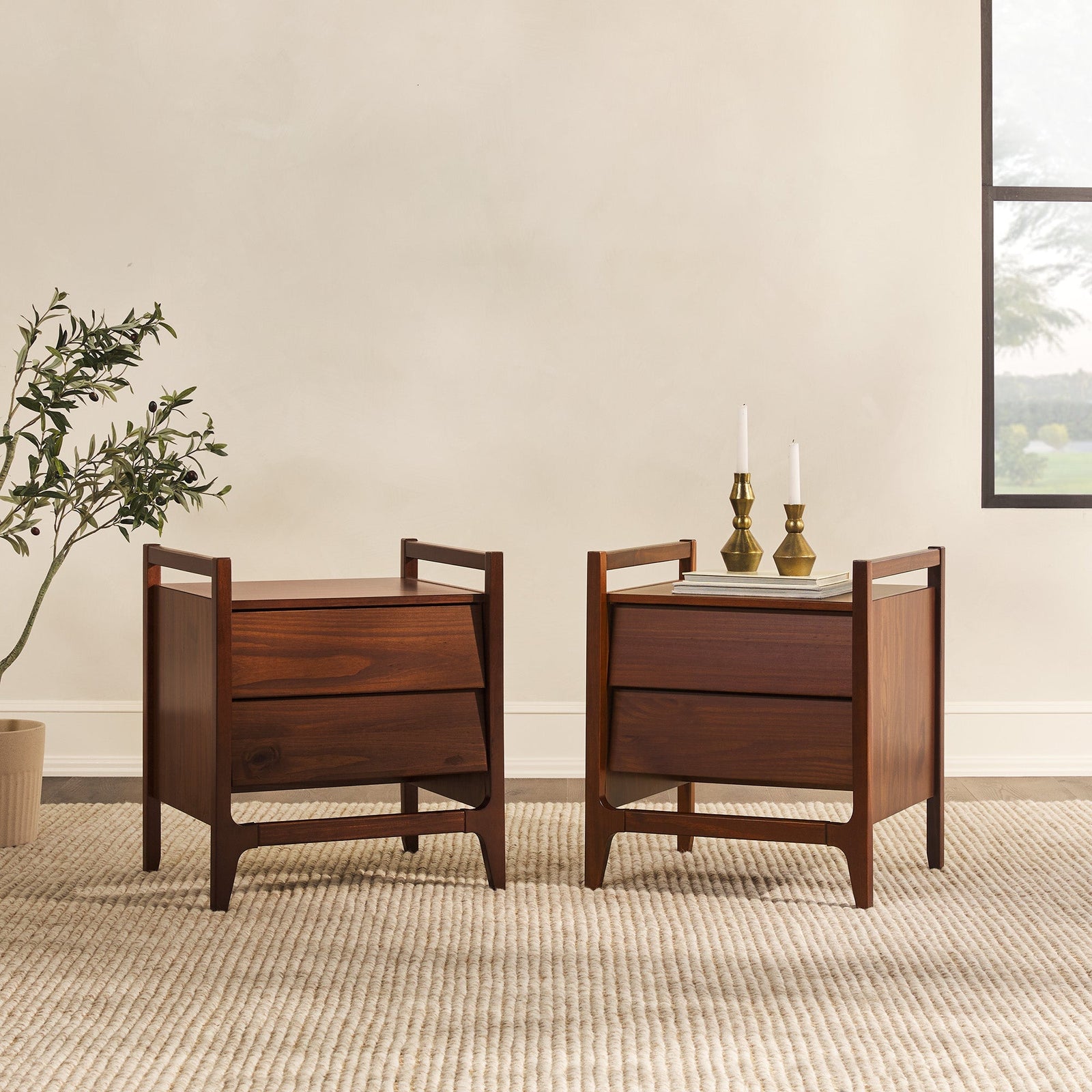 Mesita de noche de madera con dos cajones de estilo moderno de mediados de siglo de Oswald