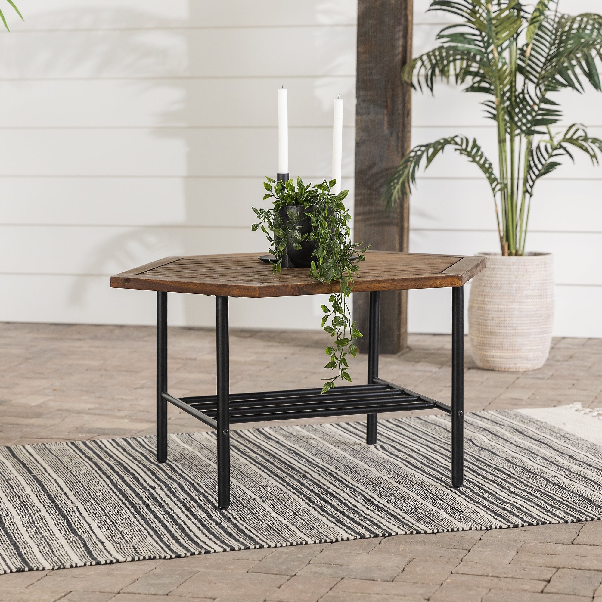 Mesa de centro hexagonal moderna para exteriores de Pearson