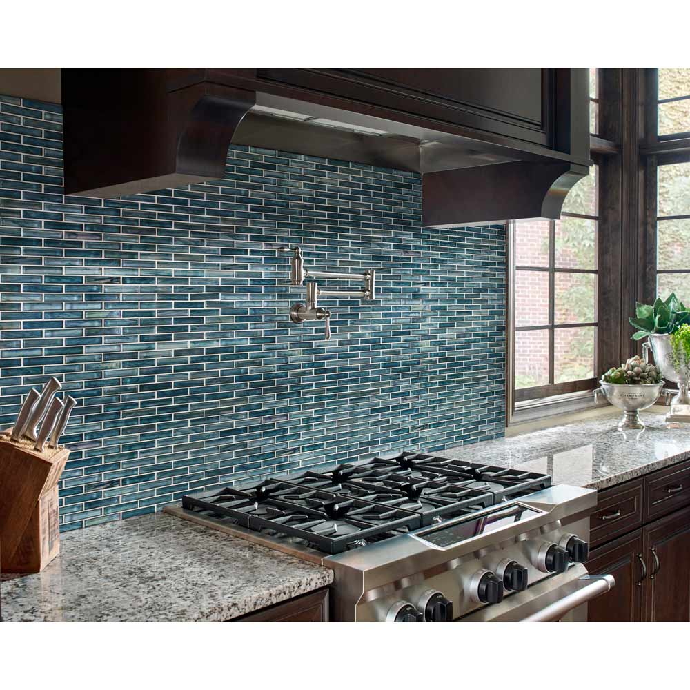 Mosaico Oasis Blast de 30 x 30 cm con malla de vidrio de 2,5 x 10 cm - Colección MSI