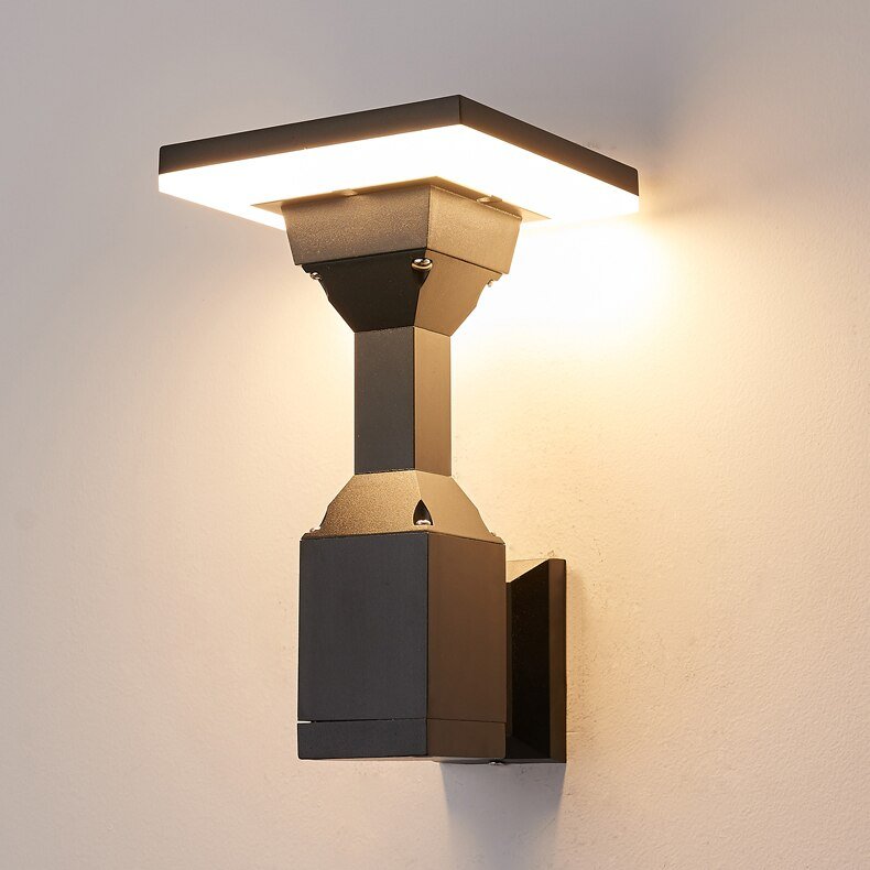 Lámpara de pared LED impermeable para exteriores, creativa, de color negro, para balcón, patio y porche