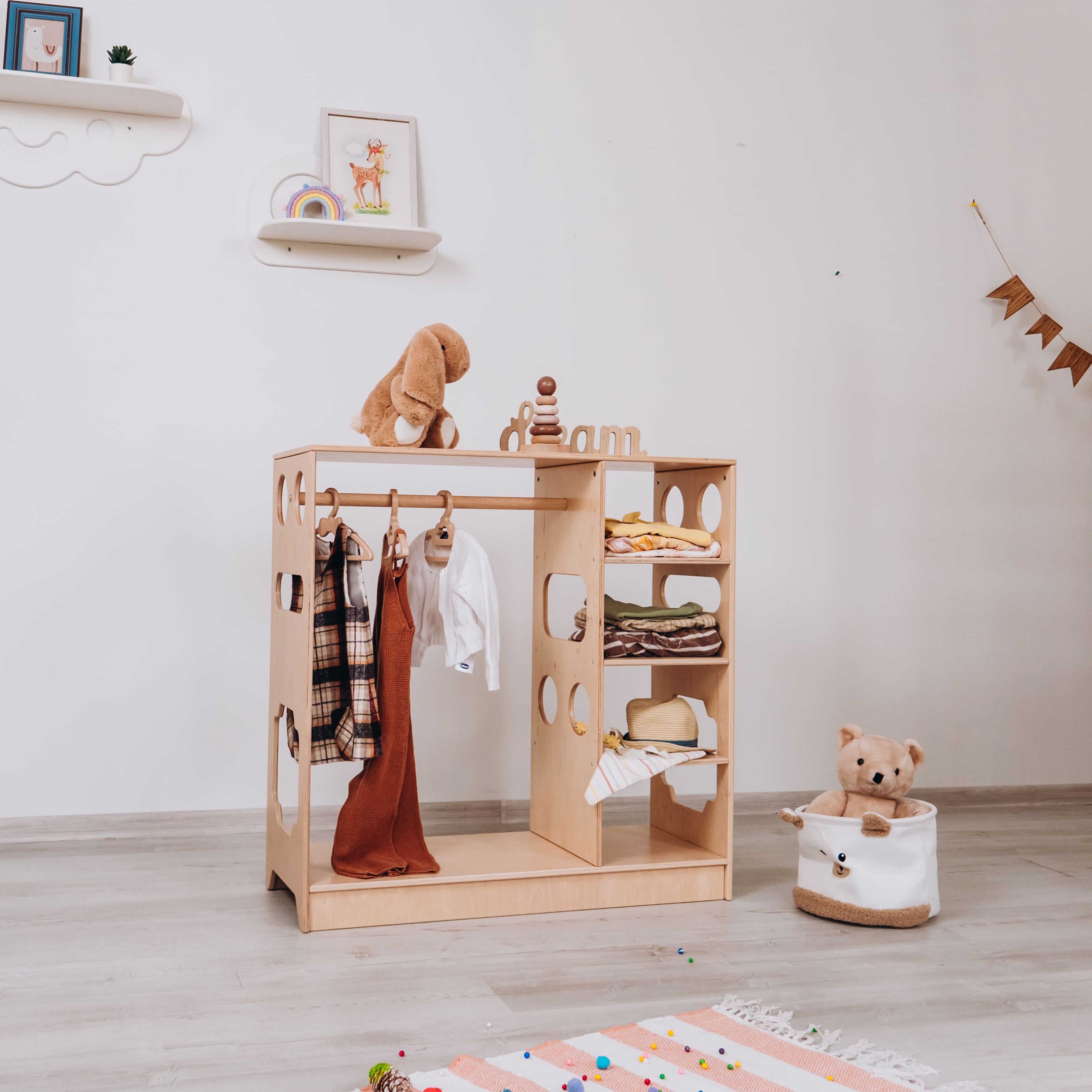 Armario Montessori