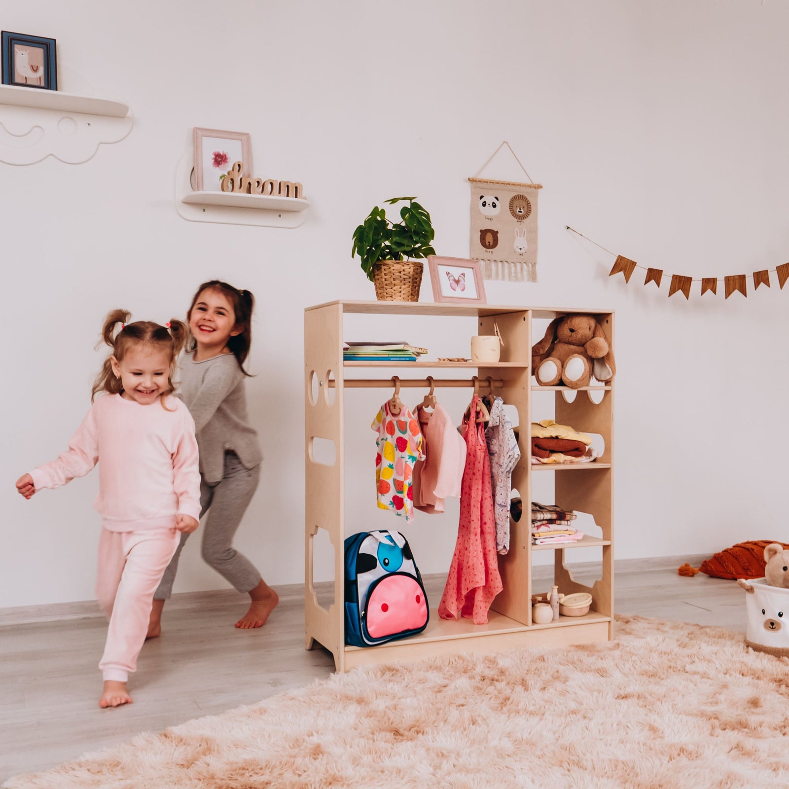 Armario Montessori