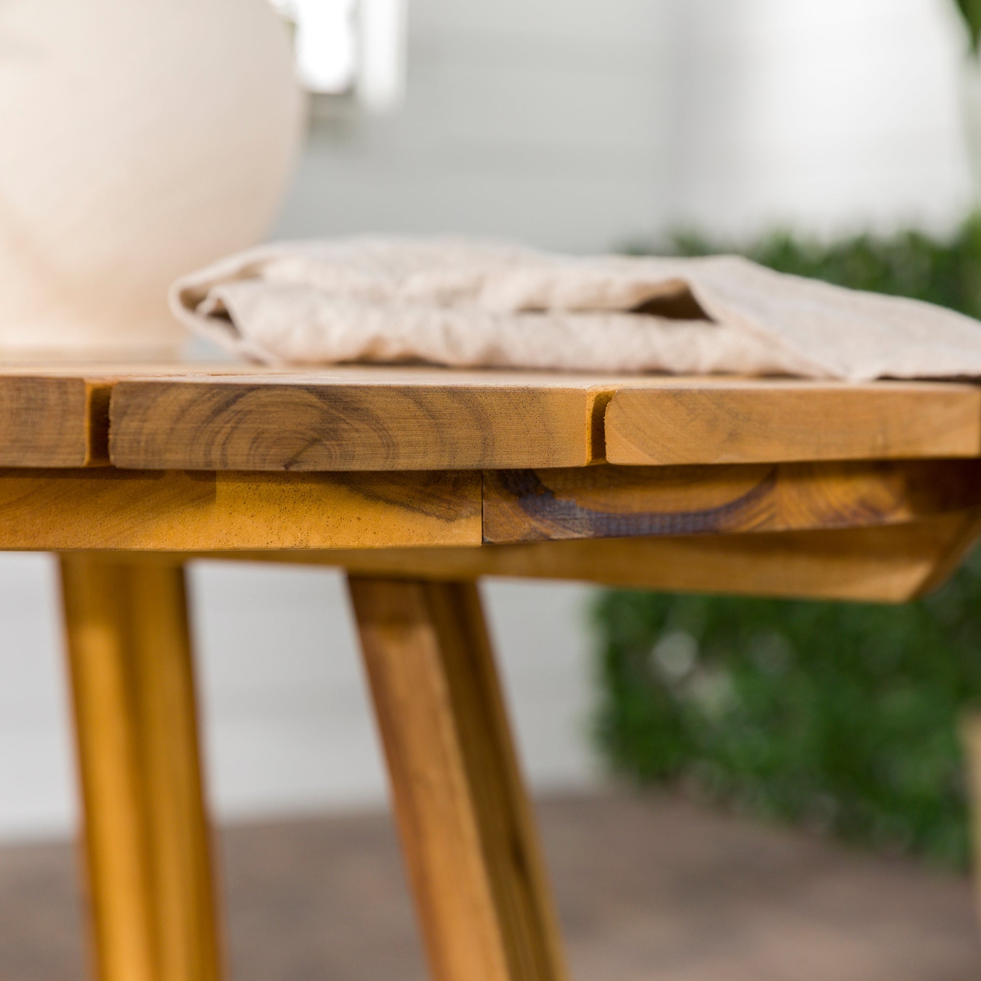 Mesa de comedor redonda para patio con tablero de listones moderno Prenton