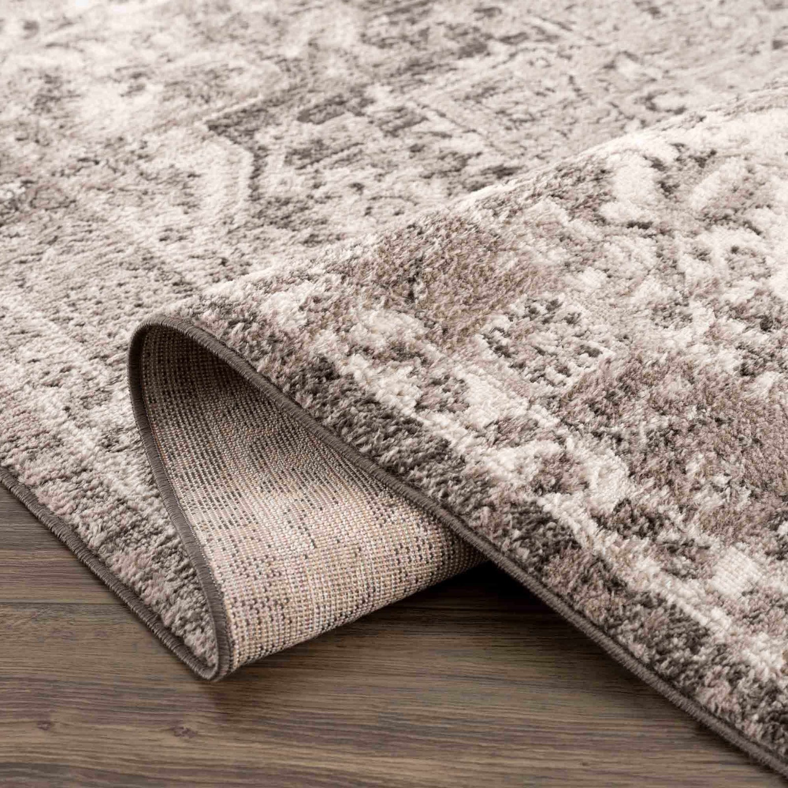 Alfombra Albie en color carbón y beige - Ofertas especiales
