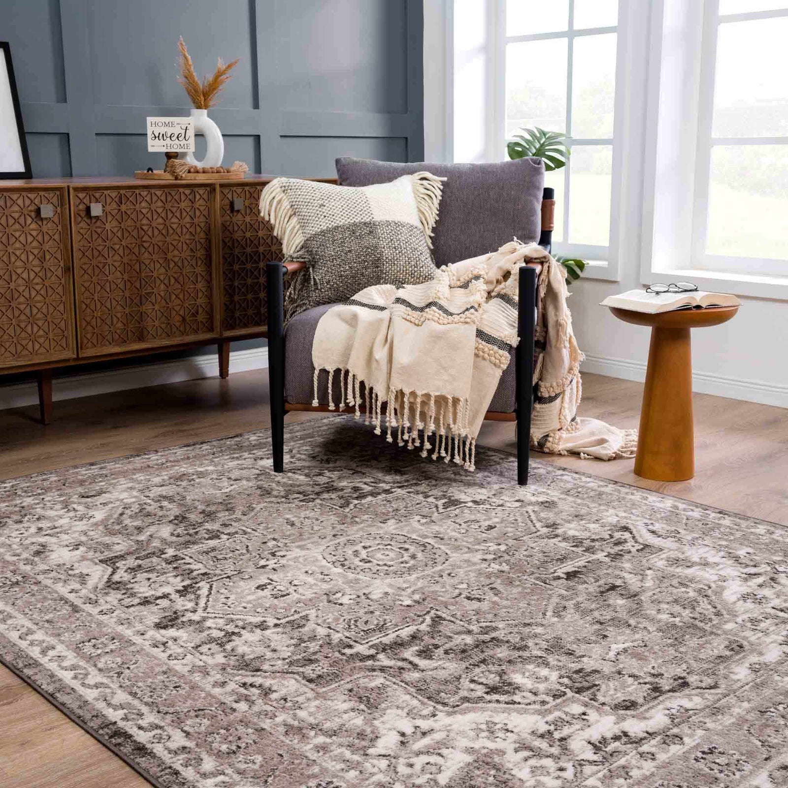 Alfombra Albie en color carbón y beige - Ofertas especiales
