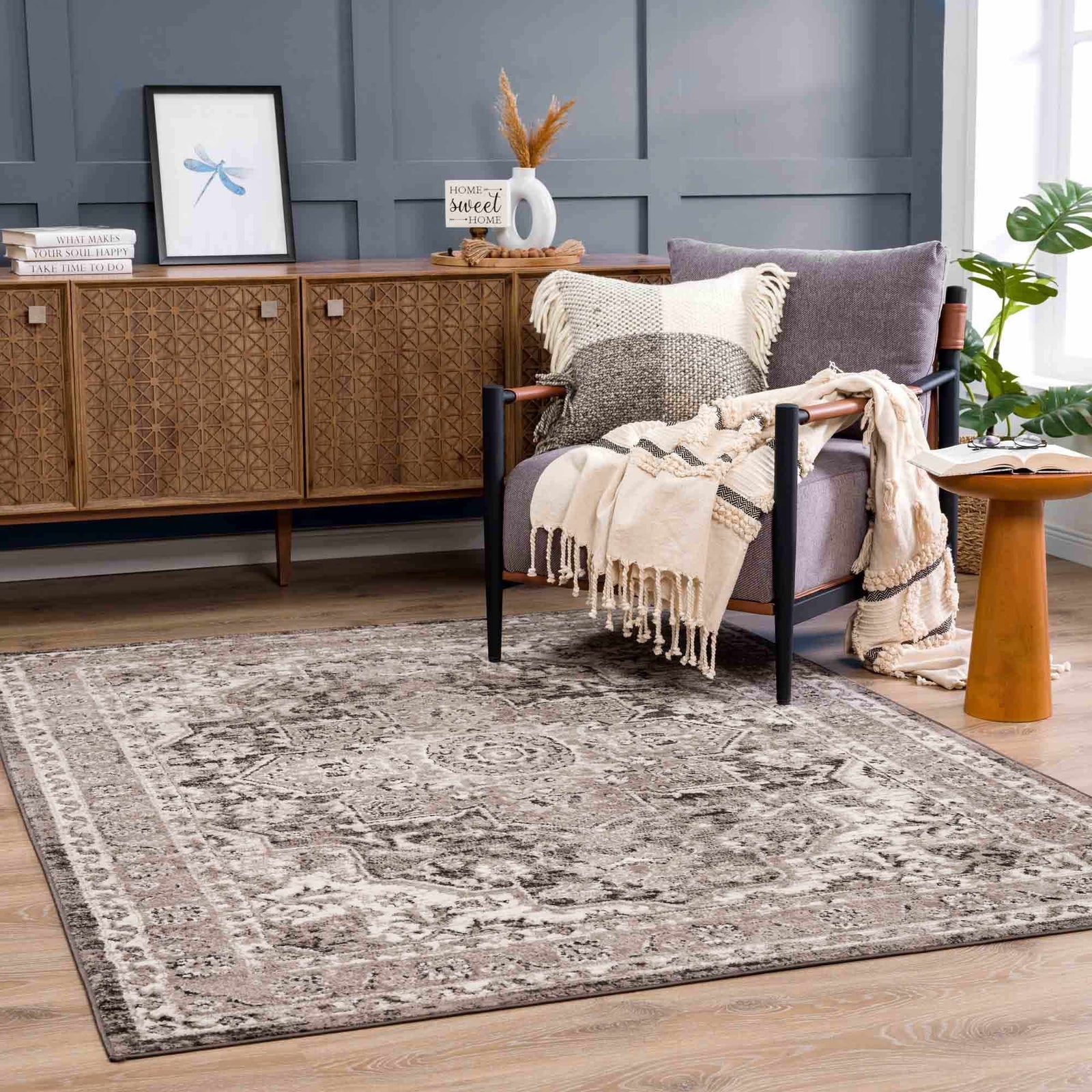 Alfombra Albie en color carbón y beige - Ofertas especiales
