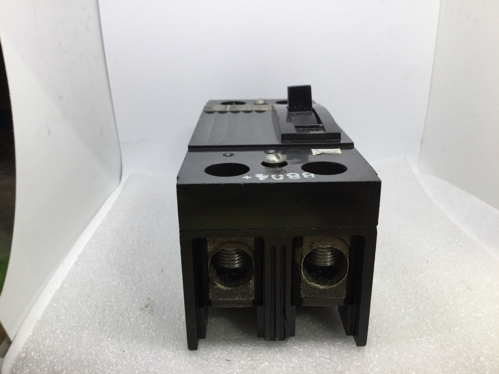 Disyuntor General Electric TQD22150 de 150 amperios, 2 polos y 240 V
