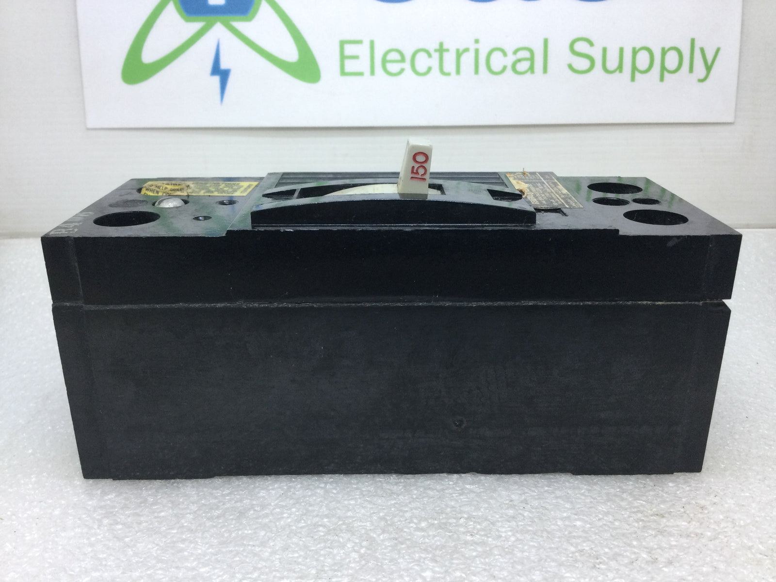Disyuntor General Electric TQD22150 de 150 amperios, 2 polos y 240 V