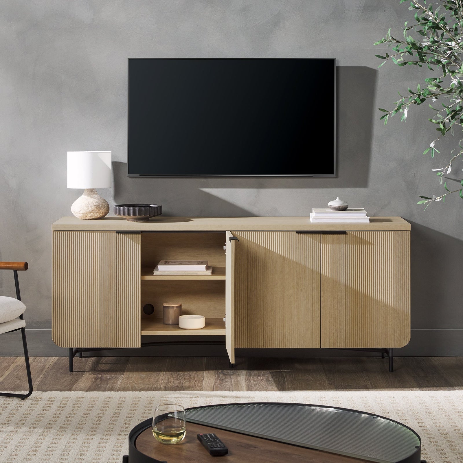 Aparador y mueble de TV escandinavo Reema