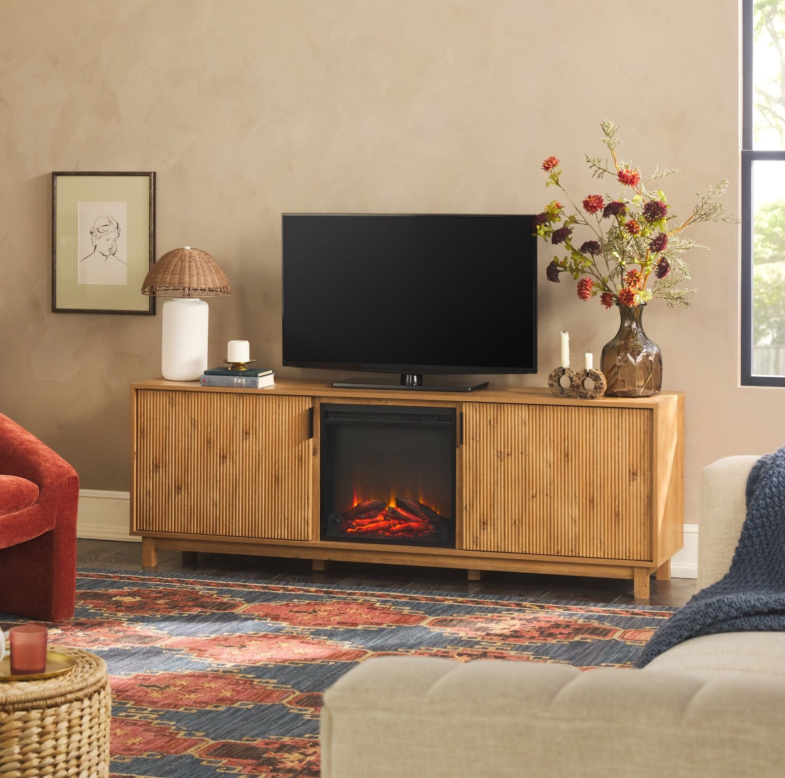 Mueble de TV moderno con chimenea eléctrica independiente de 70