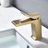 Grifo para lavabo de baño de oro cepillado de una sola manija con desagüe de latón con rebosadero emergente