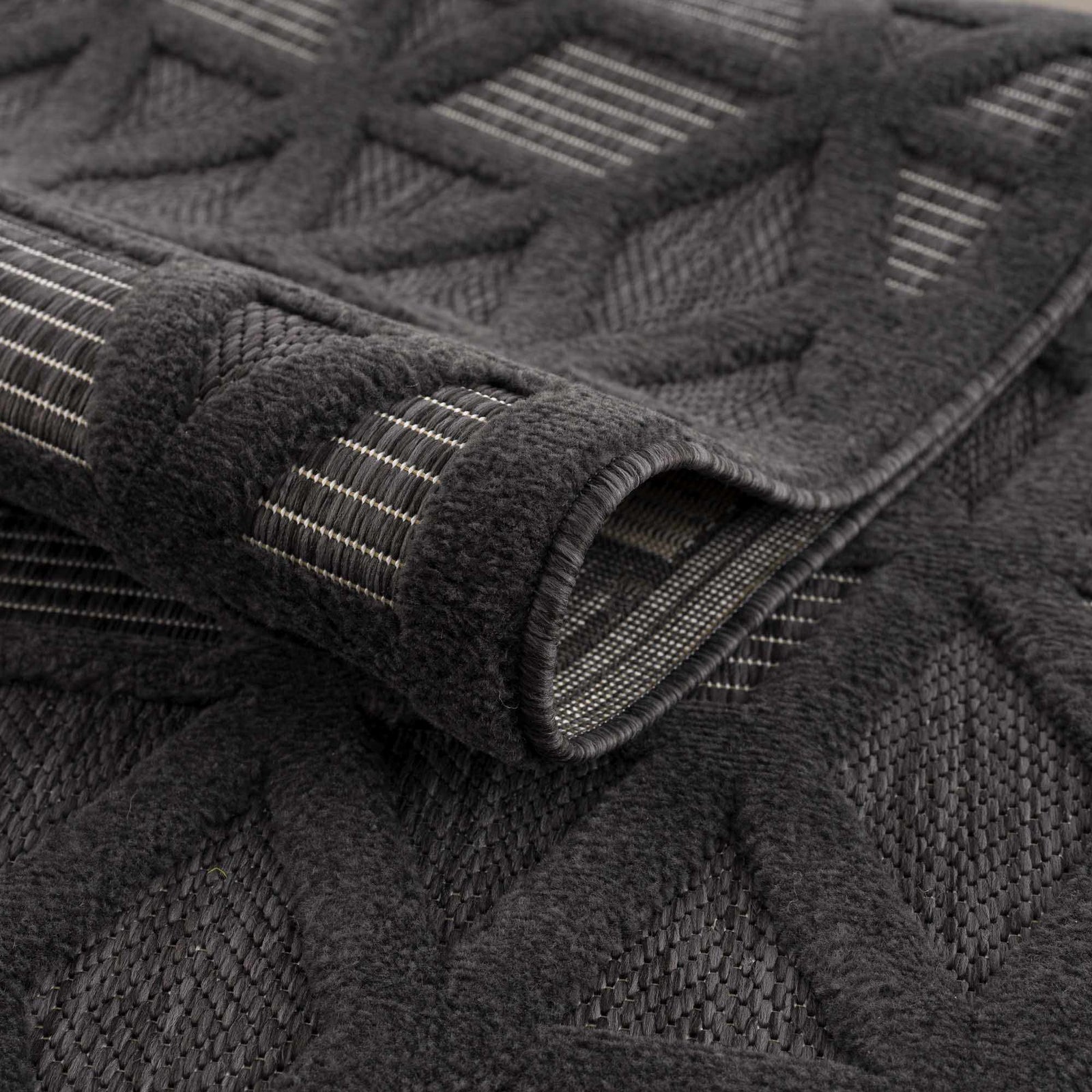Alfombra de exterior negra Nuri