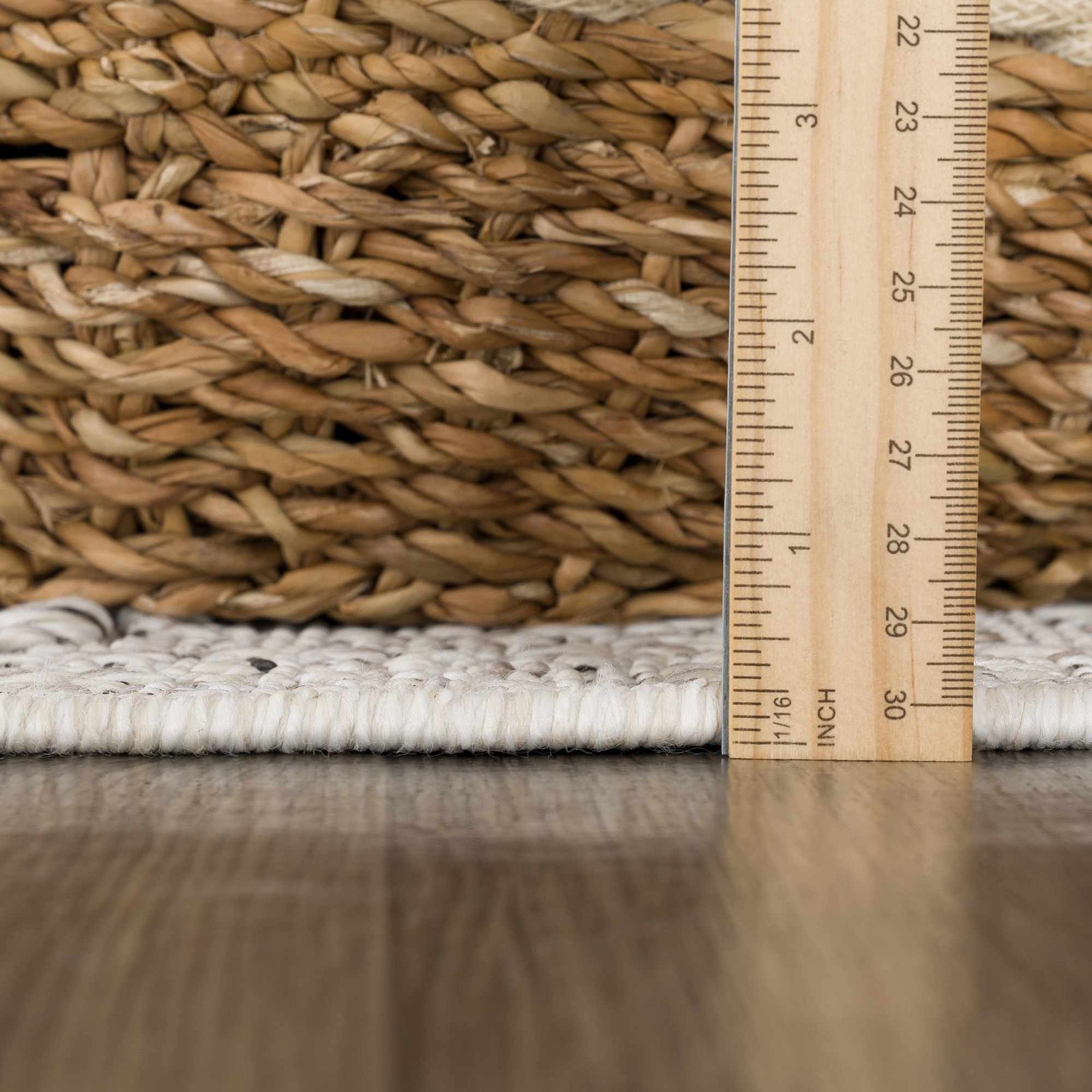 Alfombra texturizada de alto rendimiento Baqer Bone & Taupe - Liquidación