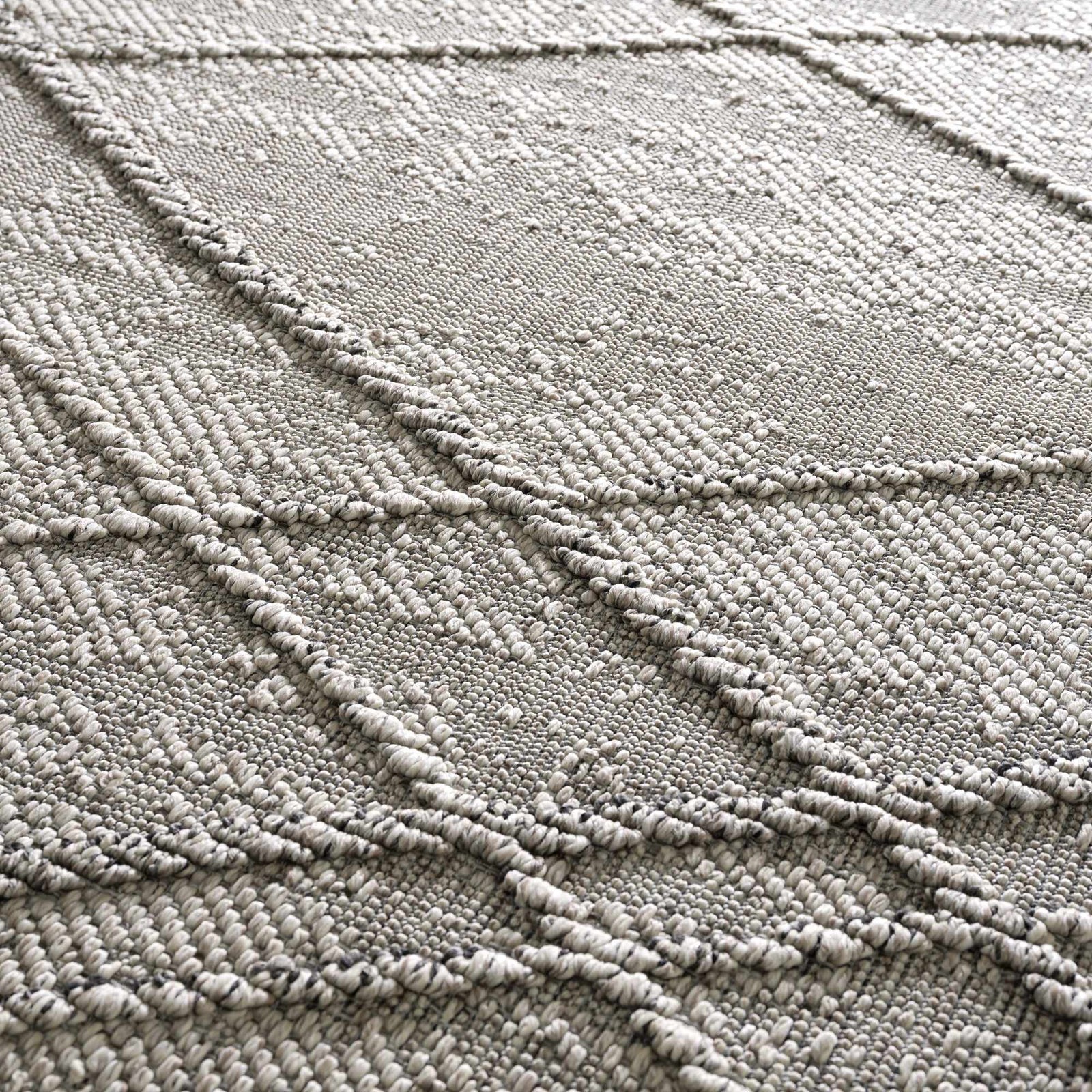 Alfombra texturizada de alto rendimiento Baqer Bone & Taupe - Liquidación