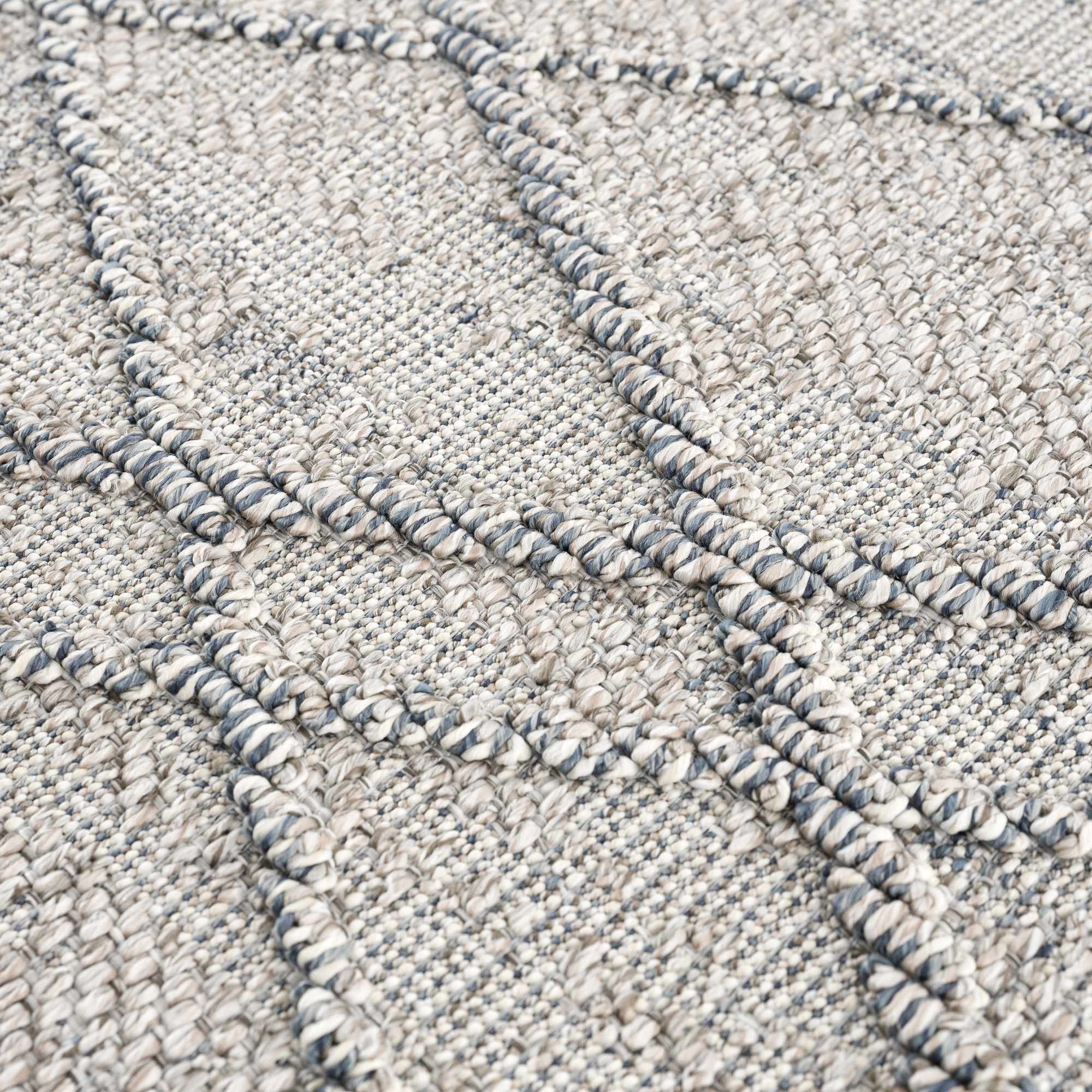 Alfombra texturizada de alto rendimiento Baqer en gris y topo - Liquidación