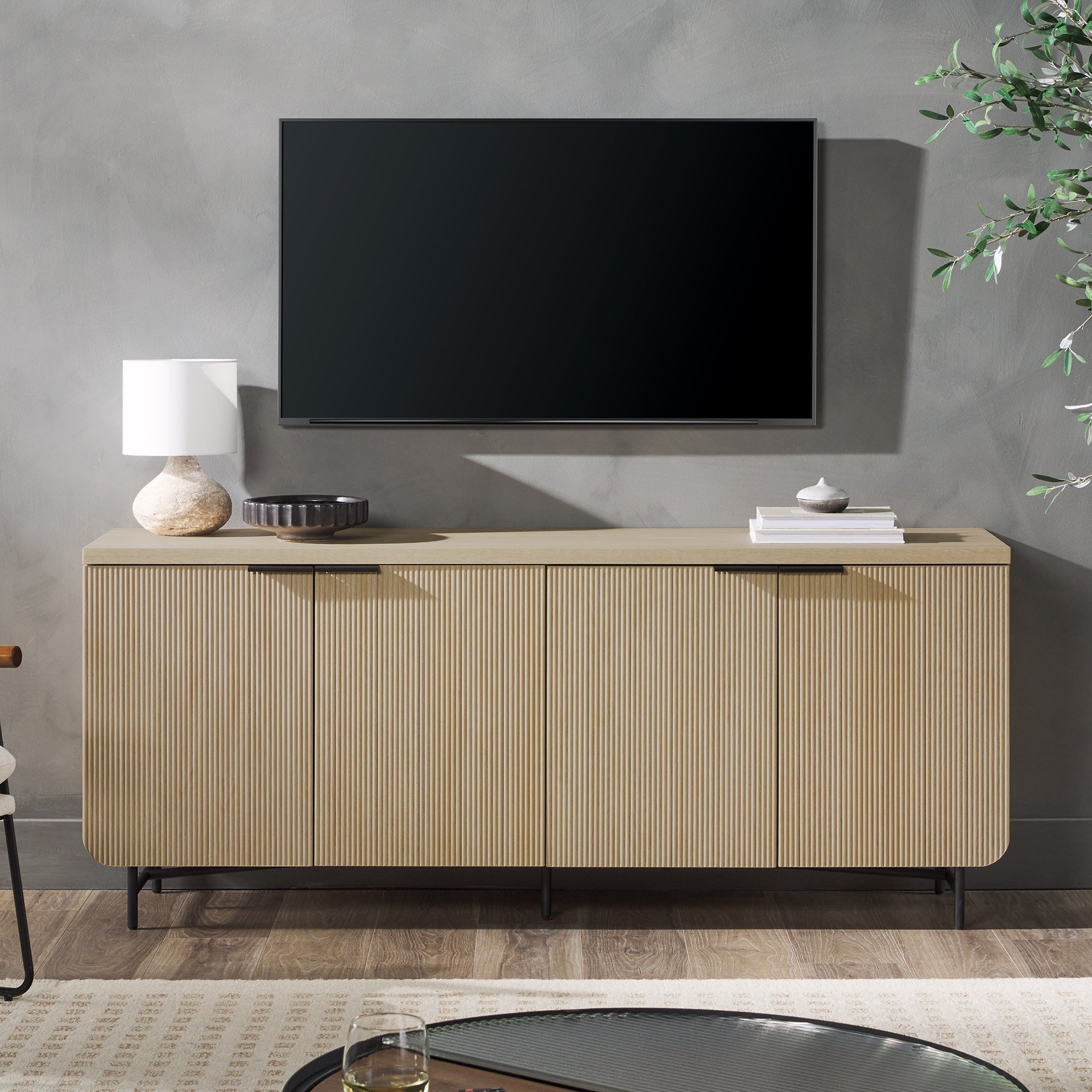 Aparador y mueble de TV escandinavo Reema
