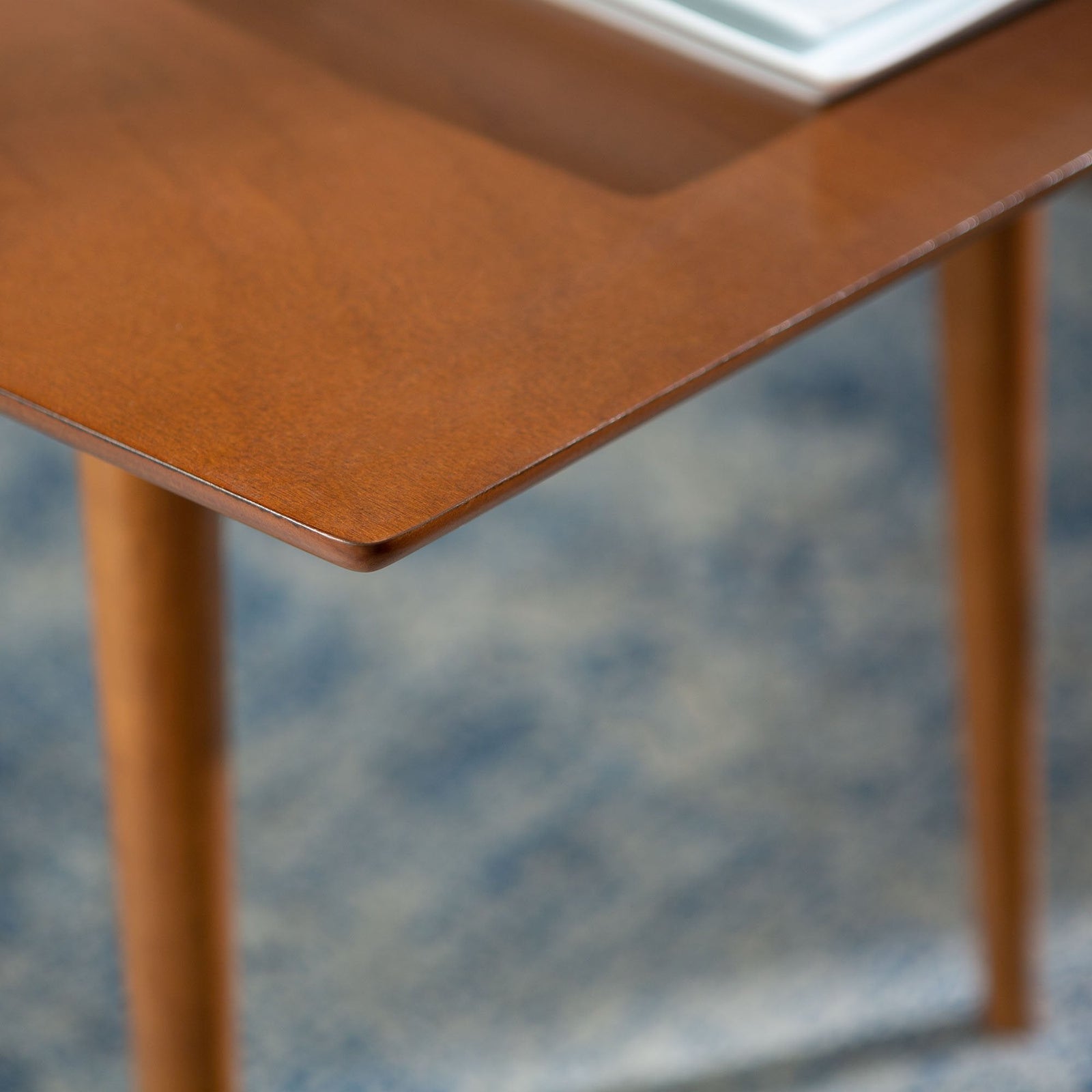 Mesa de comedor de mediados de siglo