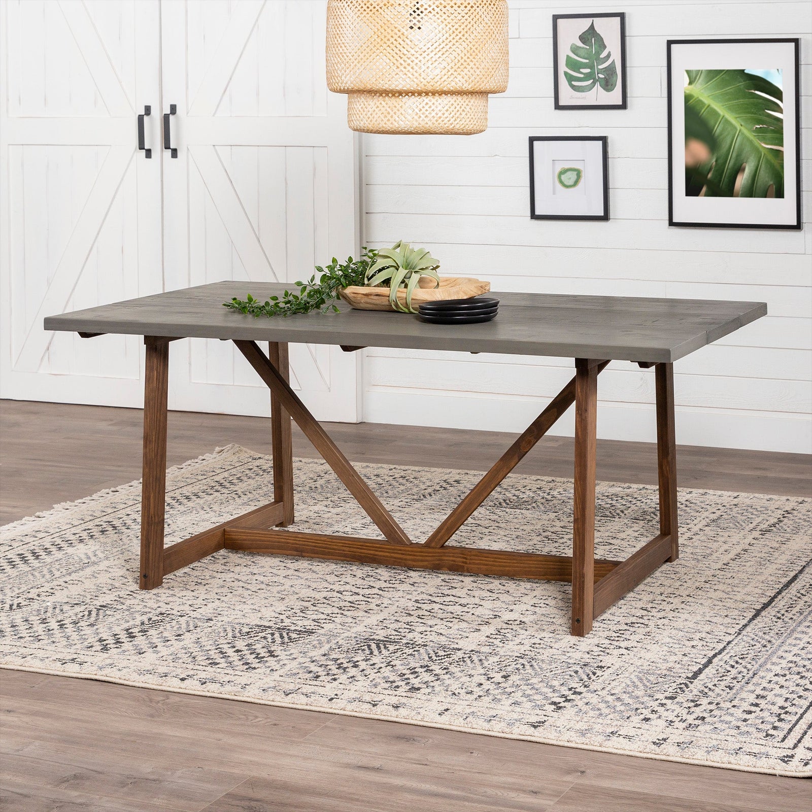 Mesa de comedor con caballete de madera maciza Brennan