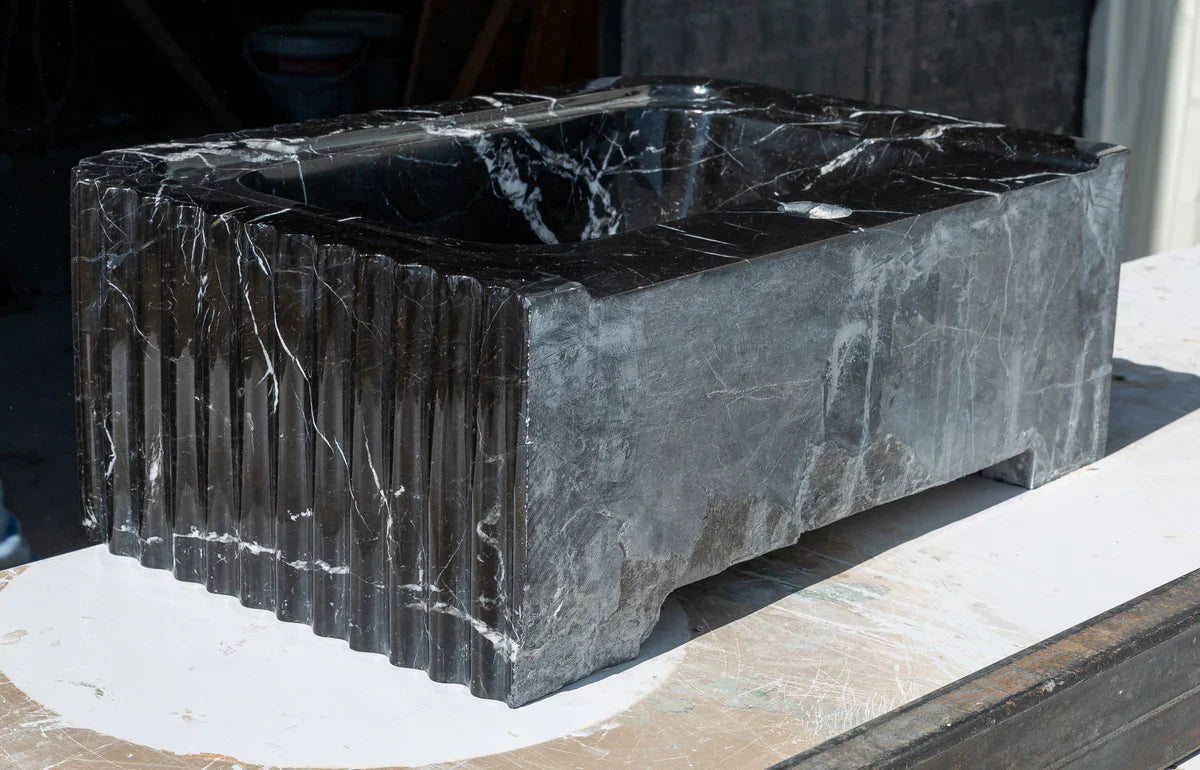 Lavabo de baño de pared rectangular de mármol negro Toros pulido (ancho) 12