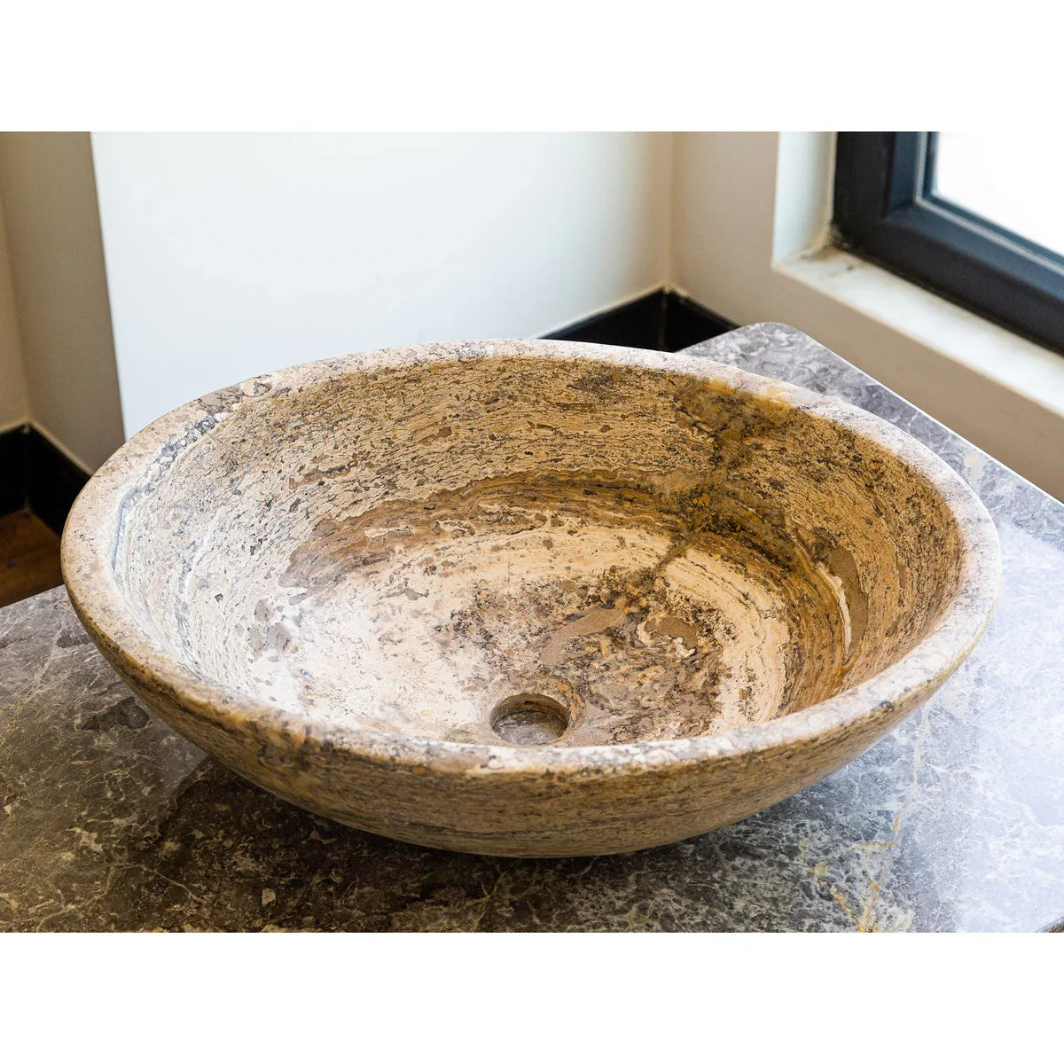 Lavabo ovalado sobre tocador de piedra natural travertino de Valencia (ancho) 16" (largo) 21" (alto) 6"